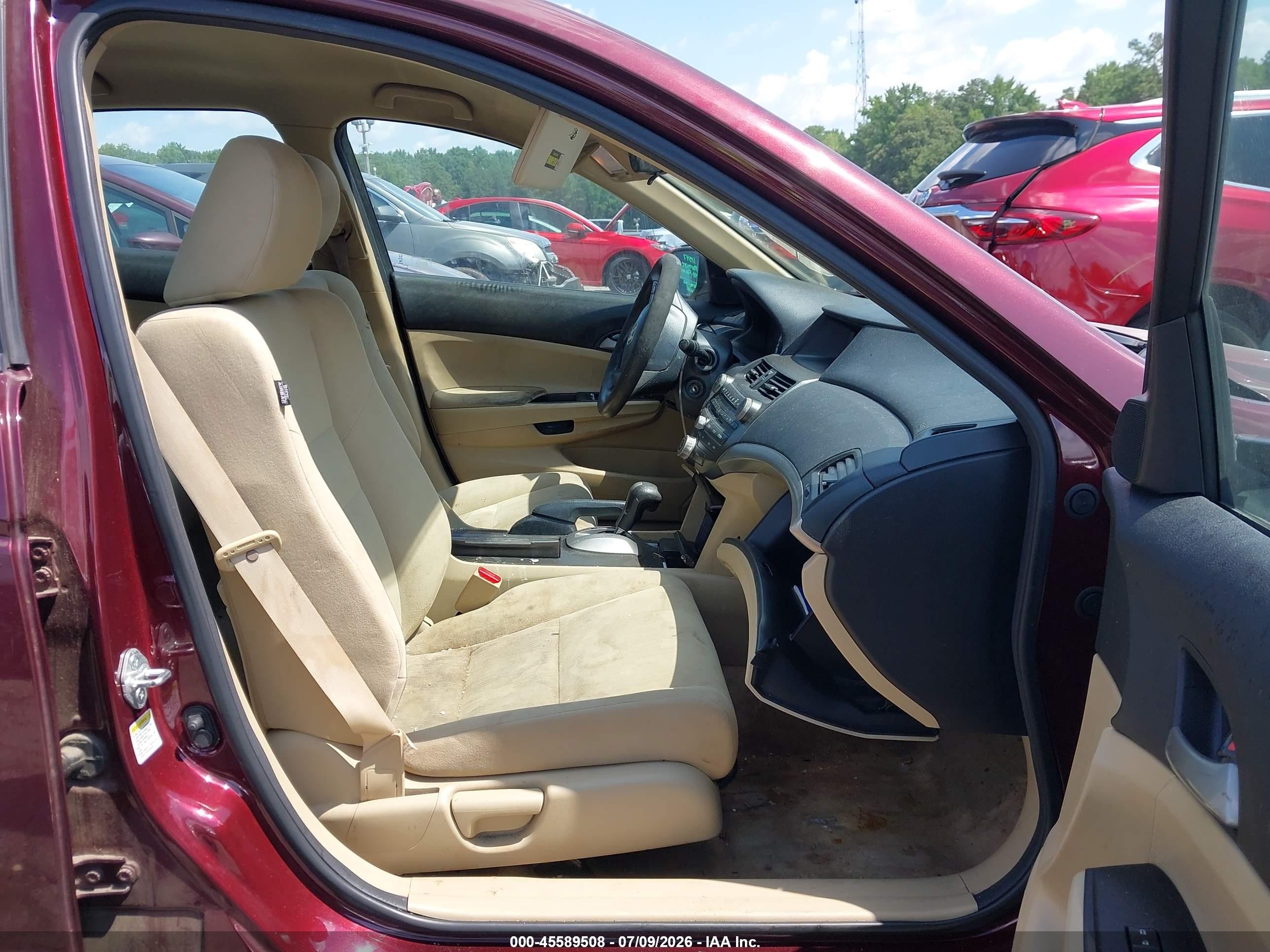 2011 Honda Accord 2.4 Lx Темно-бордовый vin: 1HGCP2F30BA104573
