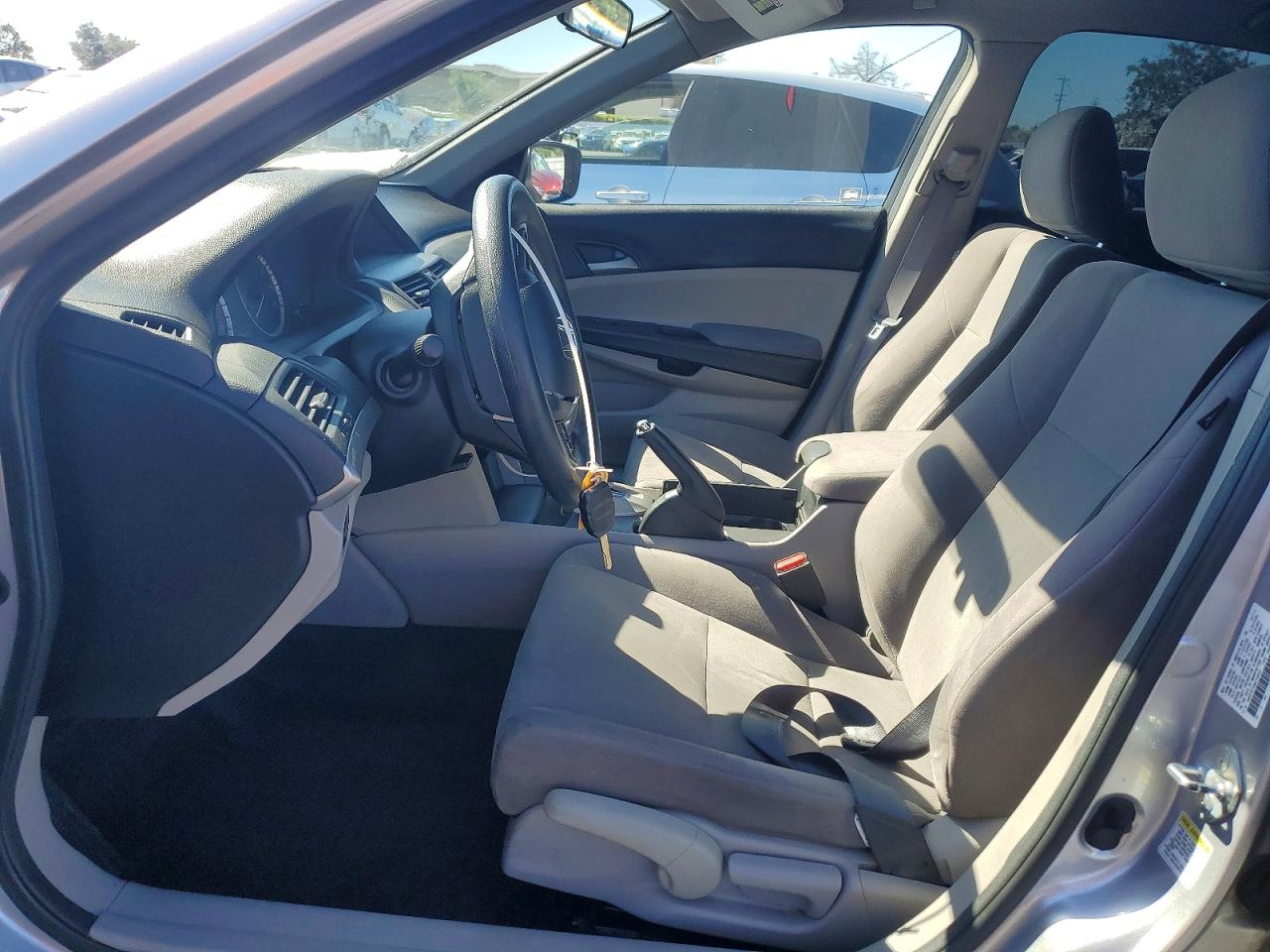 2011 Honda Accord Lx Silver vin: 1HGCP2F30BA109692