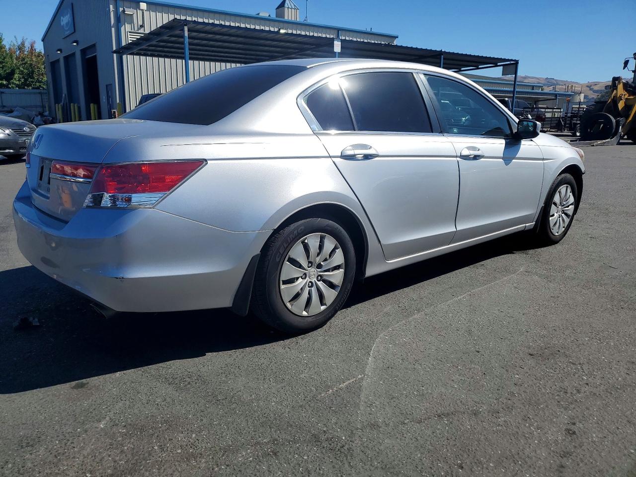 2011 Honda Accord Lx Silver vin: 1HGCP2F30BA109692