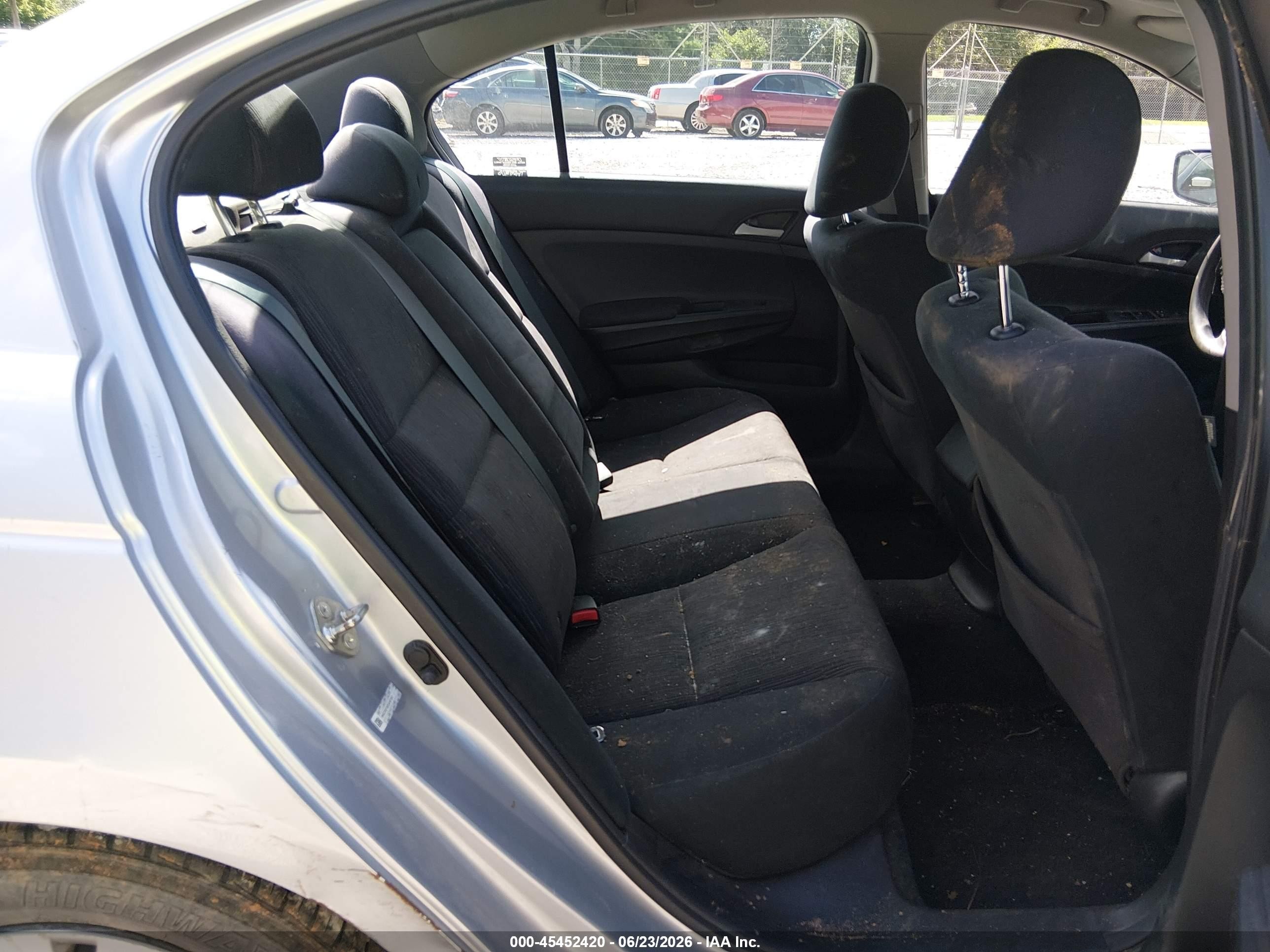 2012 Honda Accord 2.4 Lx Silver vin: 1HGCP2F30CA197242