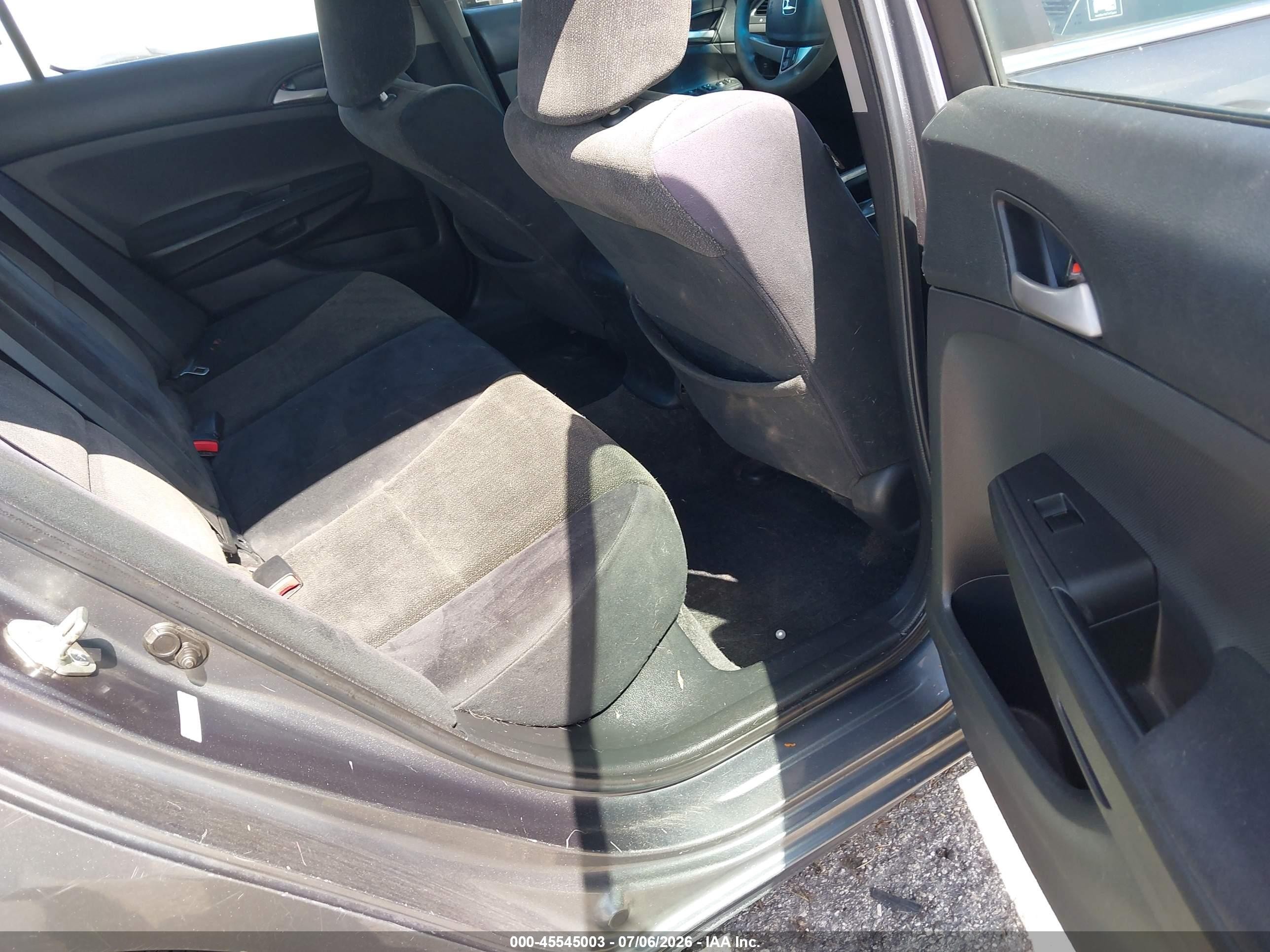 2010 Honda Accord 2.4 Lx Gray vin: 1HGCP2F31AA023192
