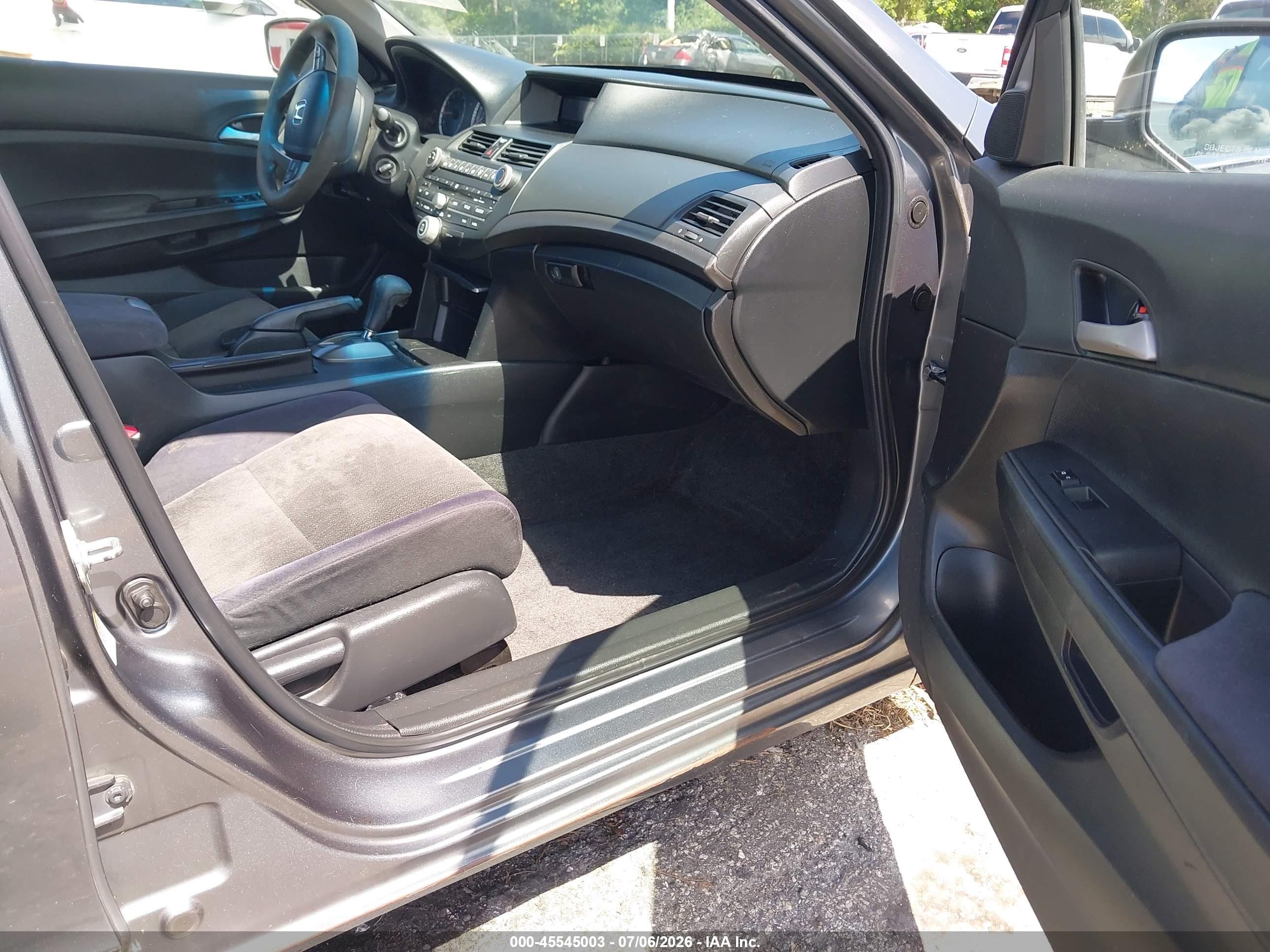 2010 Honda Accord 2.4 Lx Gray vin: 1HGCP2F31AA023192