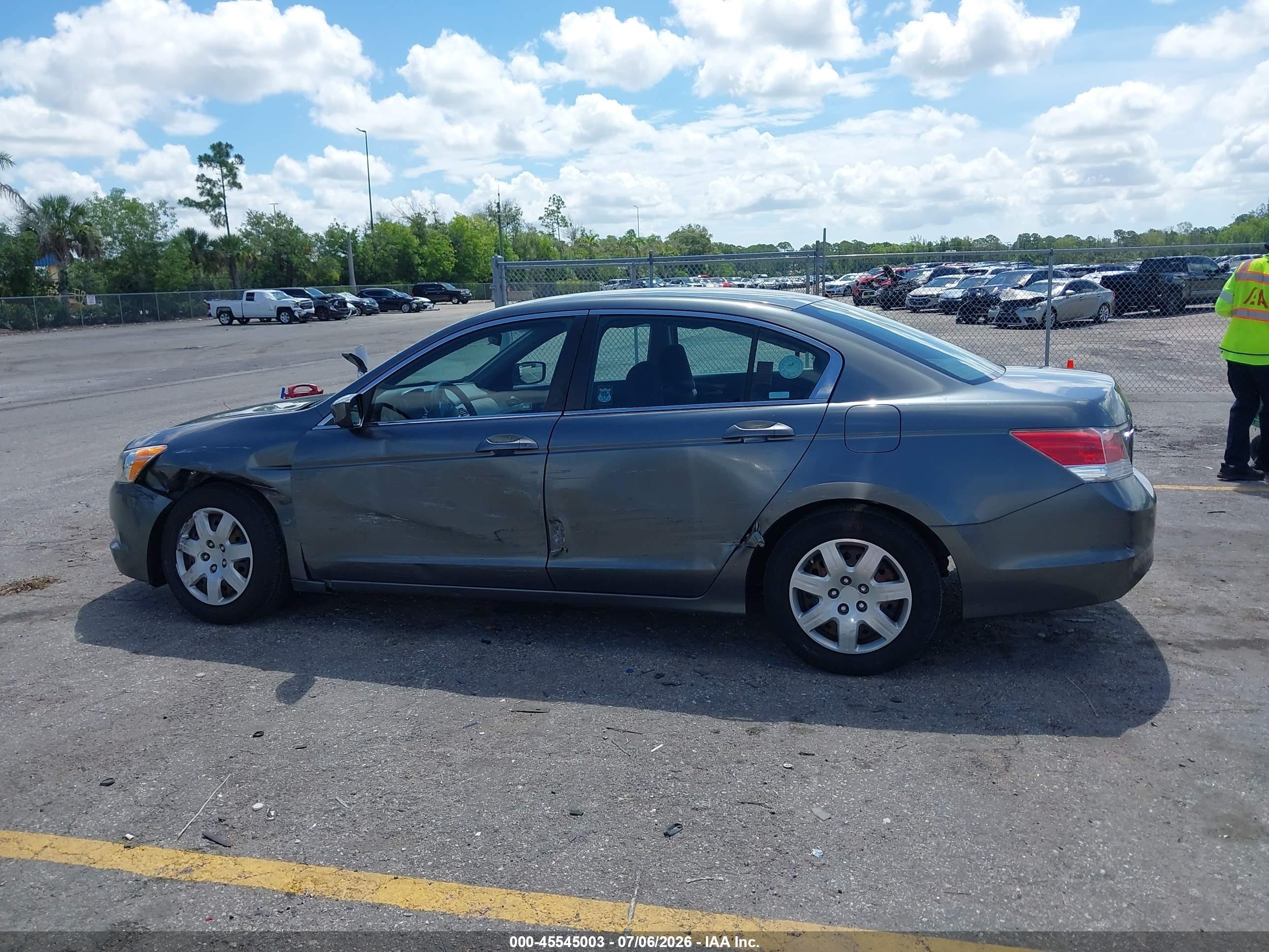 2010 Honda Accord 2.4 Lx Gray vin: 1HGCP2F31AA023192