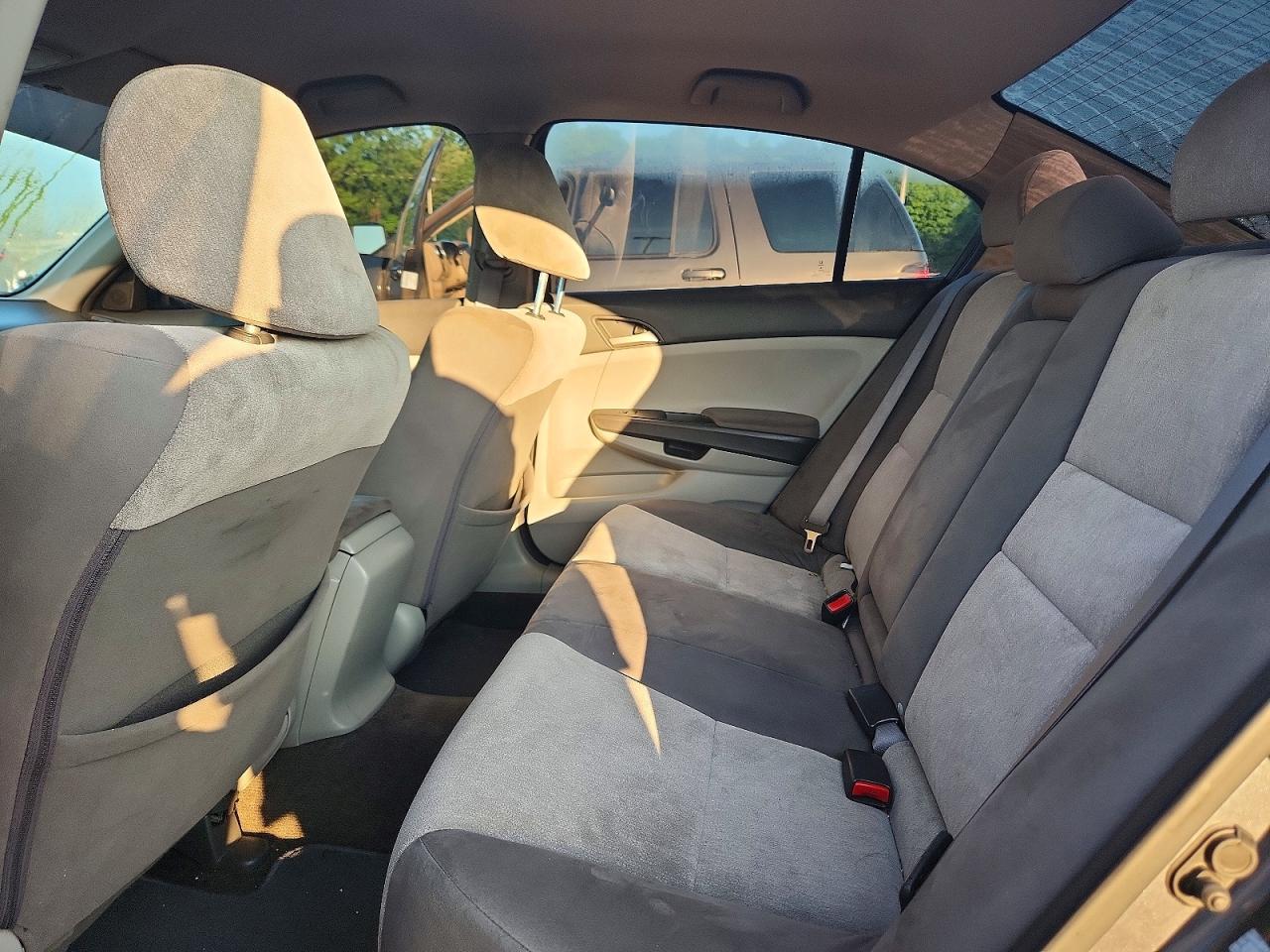 2010 Honda Accord Lx Gray vin: 1HGCP2F31AA120389