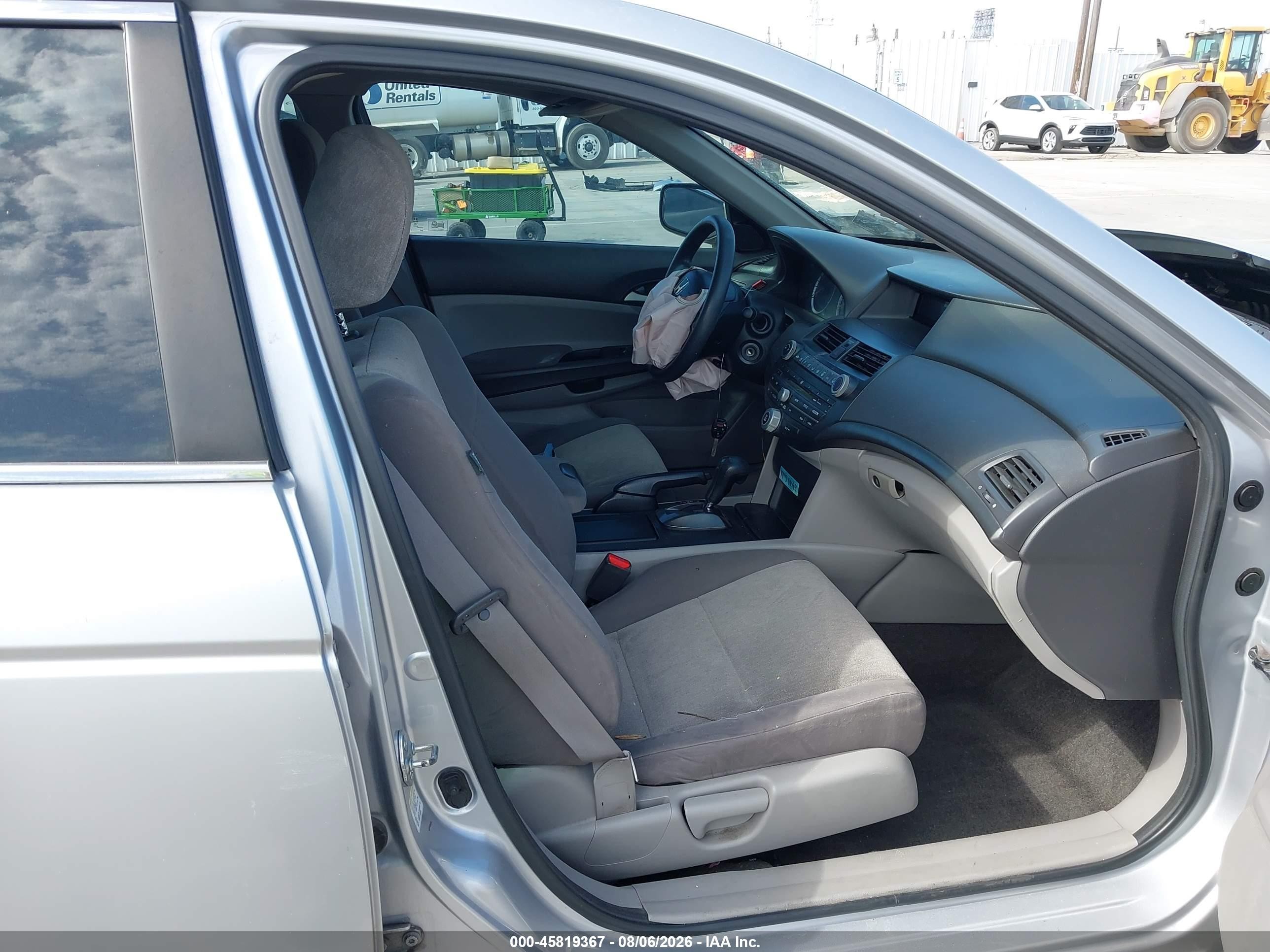2010 Honda Accord 2.4 Lx Silver vin: 1HGCP2F31AA121459