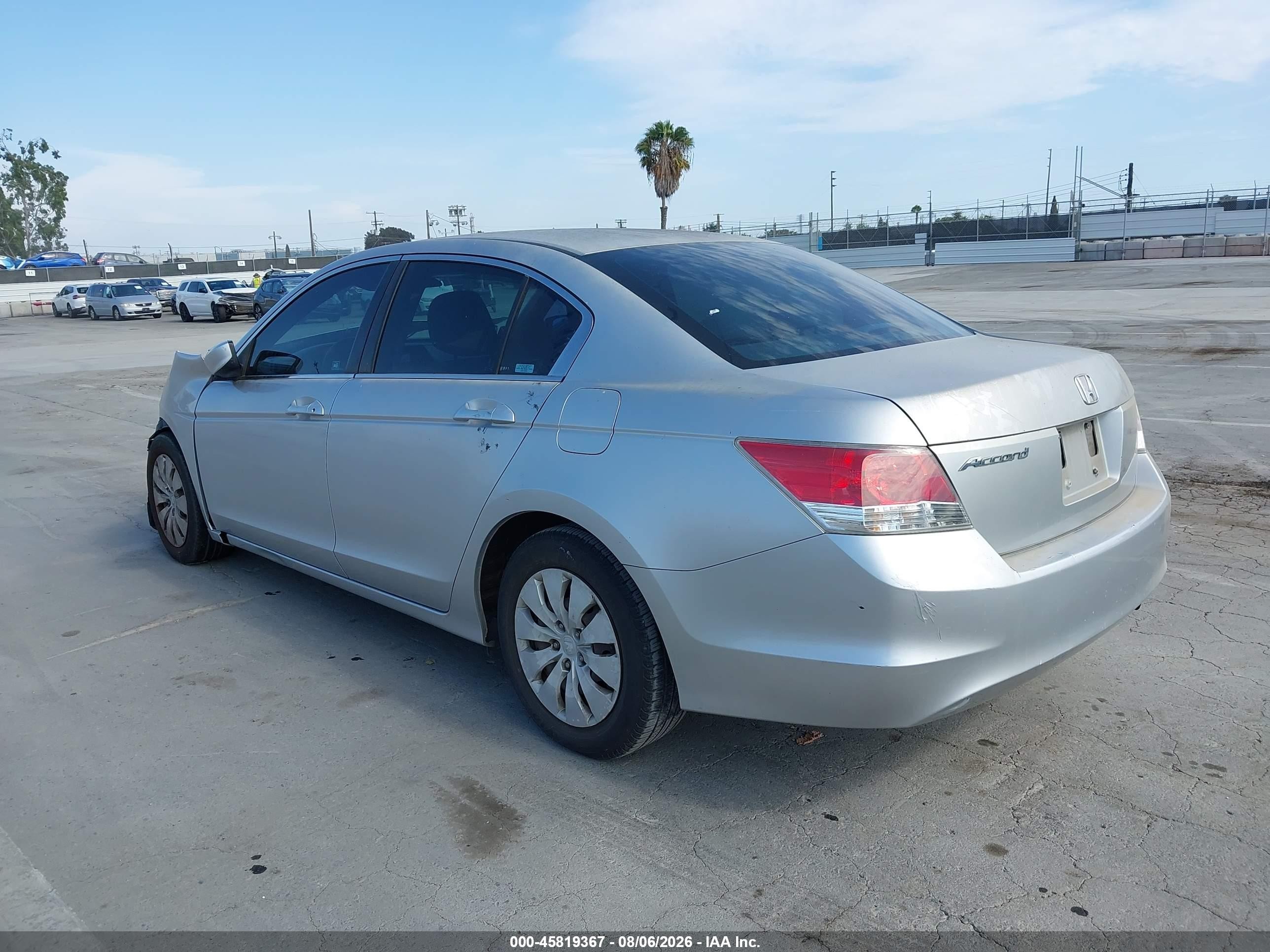 2010 Honda Accord 2.4 Lx Silver vin: 1HGCP2F31AA121459