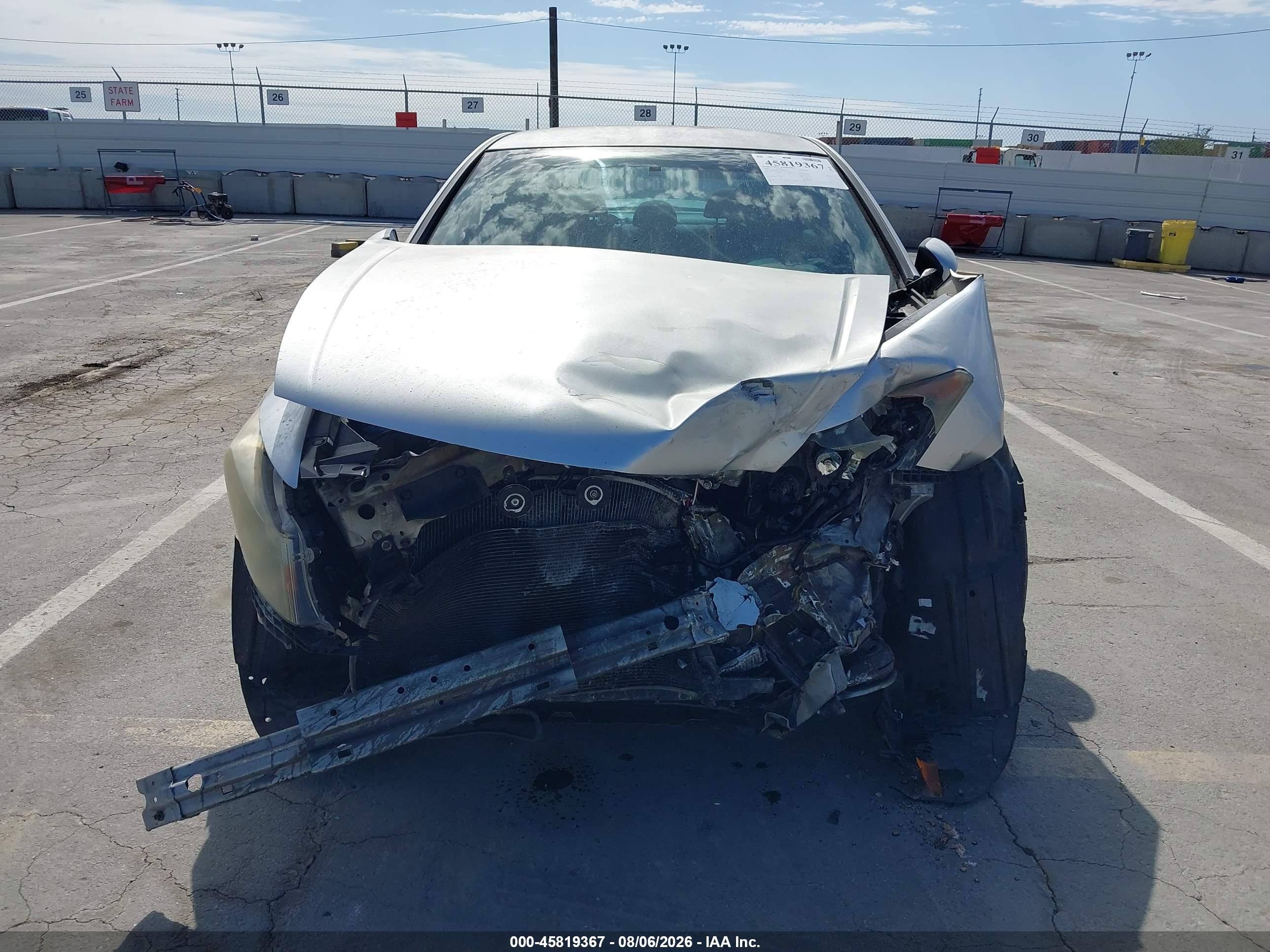 2010 Honda Accord 2.4 Lx Silver vin: 1HGCP2F31AA121459