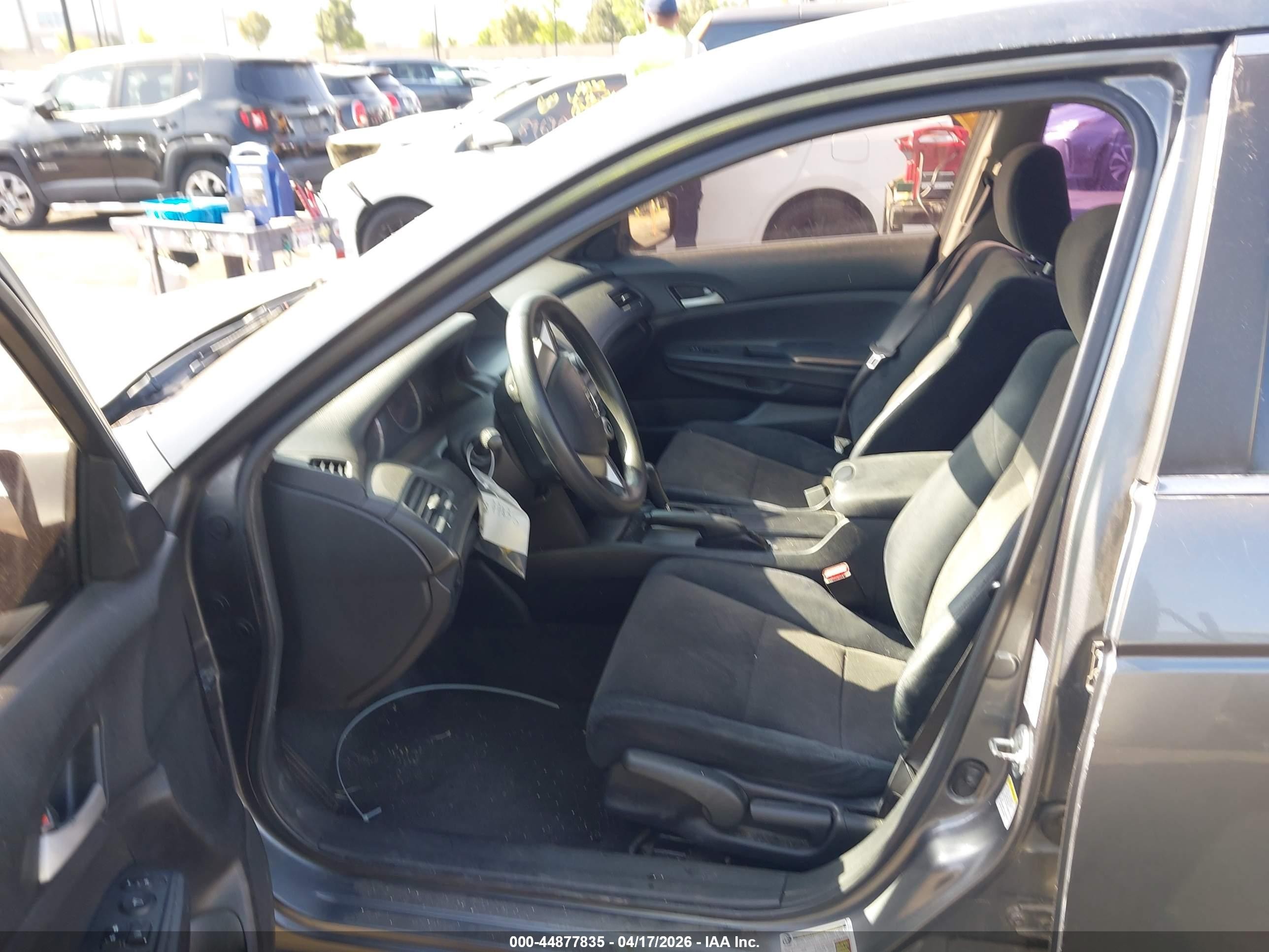 2010 Honda Accord 2.4 Lx Серый vin: 1HGCP2F31AA132753