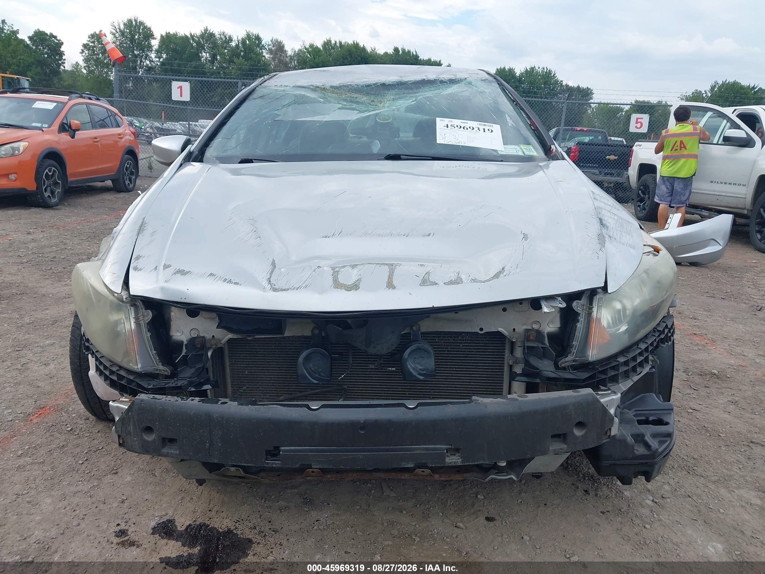 2010 Honda Accord 2.4 Lx Silver vin: 1HGCP2F31AA136396
