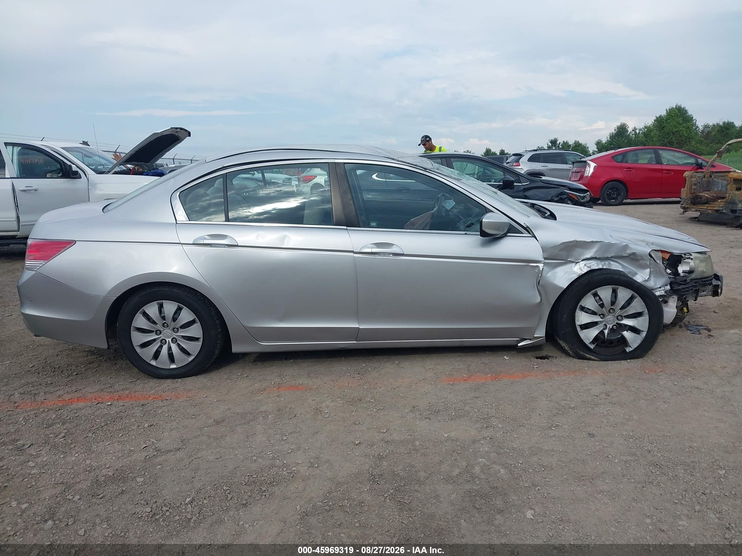 2010 Honda Accord 2.4 Lx Silver vin: 1HGCP2F31AA136396