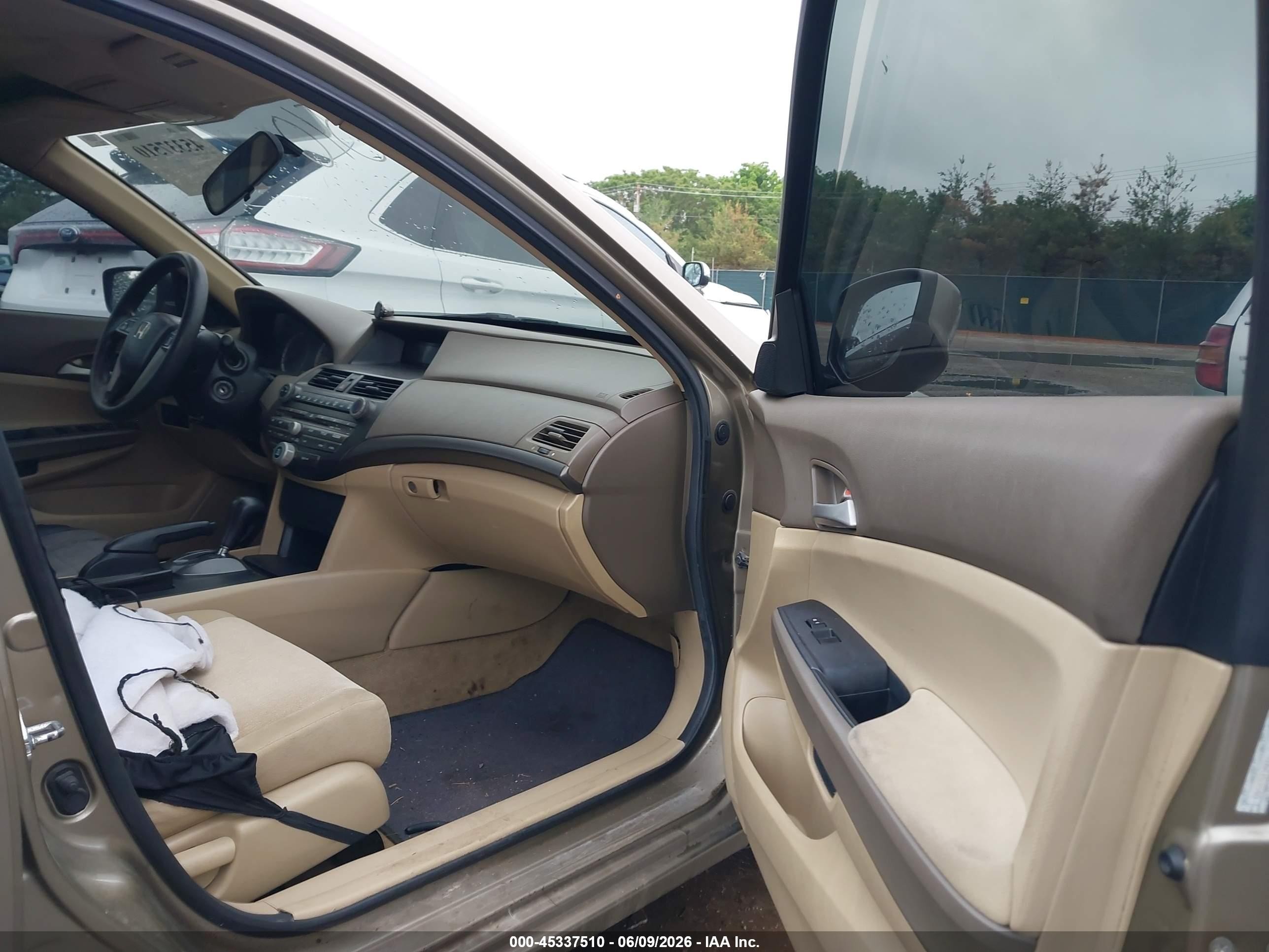 2010 Honda Accord 2.4 Lx Gold vin: 1HGCP2F31AA153540