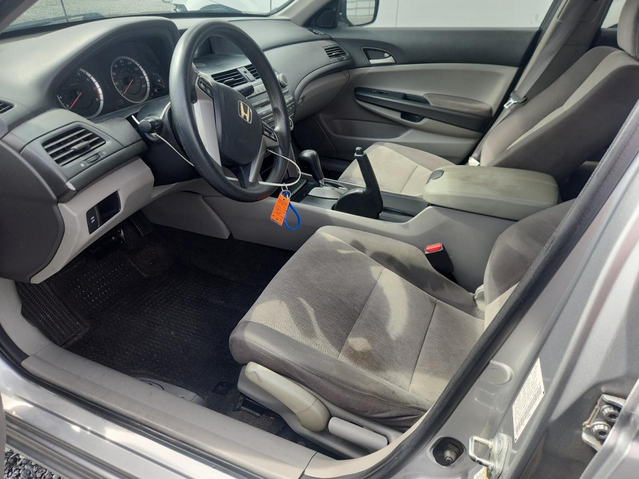 2010 Honda Accord Lx Silver vin: 1HGCP2F31AA190300