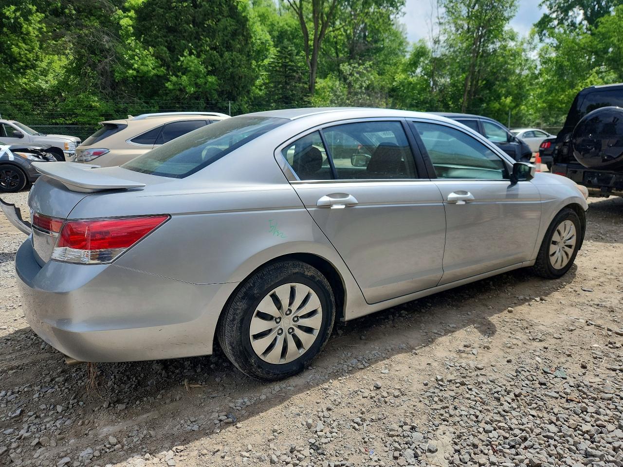 2011 Honda Accord Lx Silver vin: 1HGCP2F31BA016728
