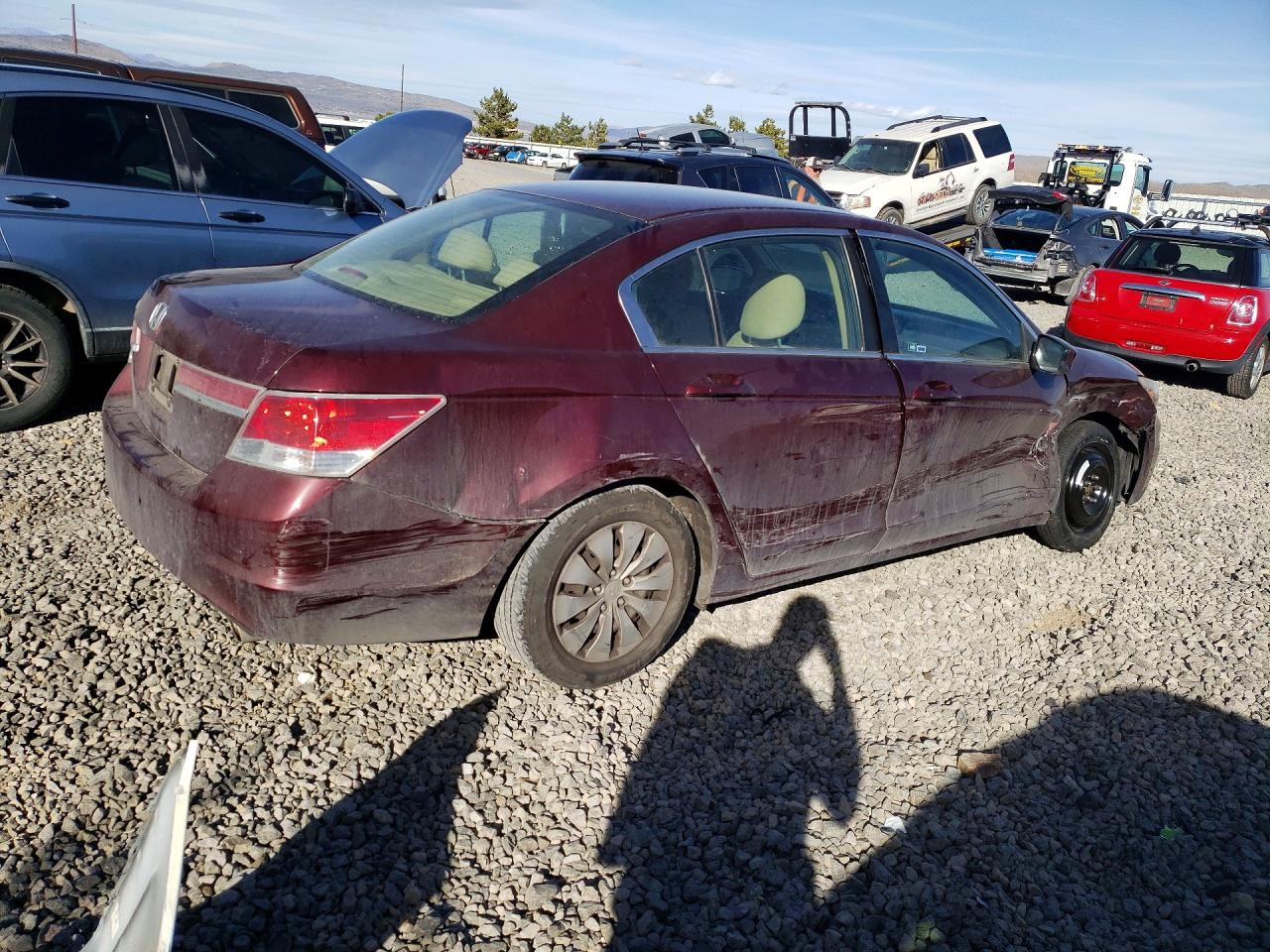 2011 Honda Accord Lx Burgundy vin: 1HGCP2F31BA050202