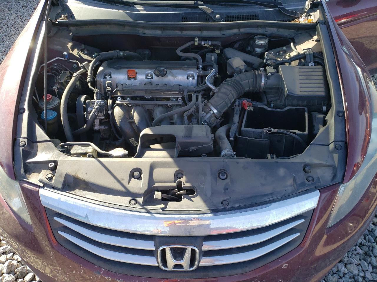 2011 Honda Accord Lx Burgundy vin: 1HGCP2F31BA050202