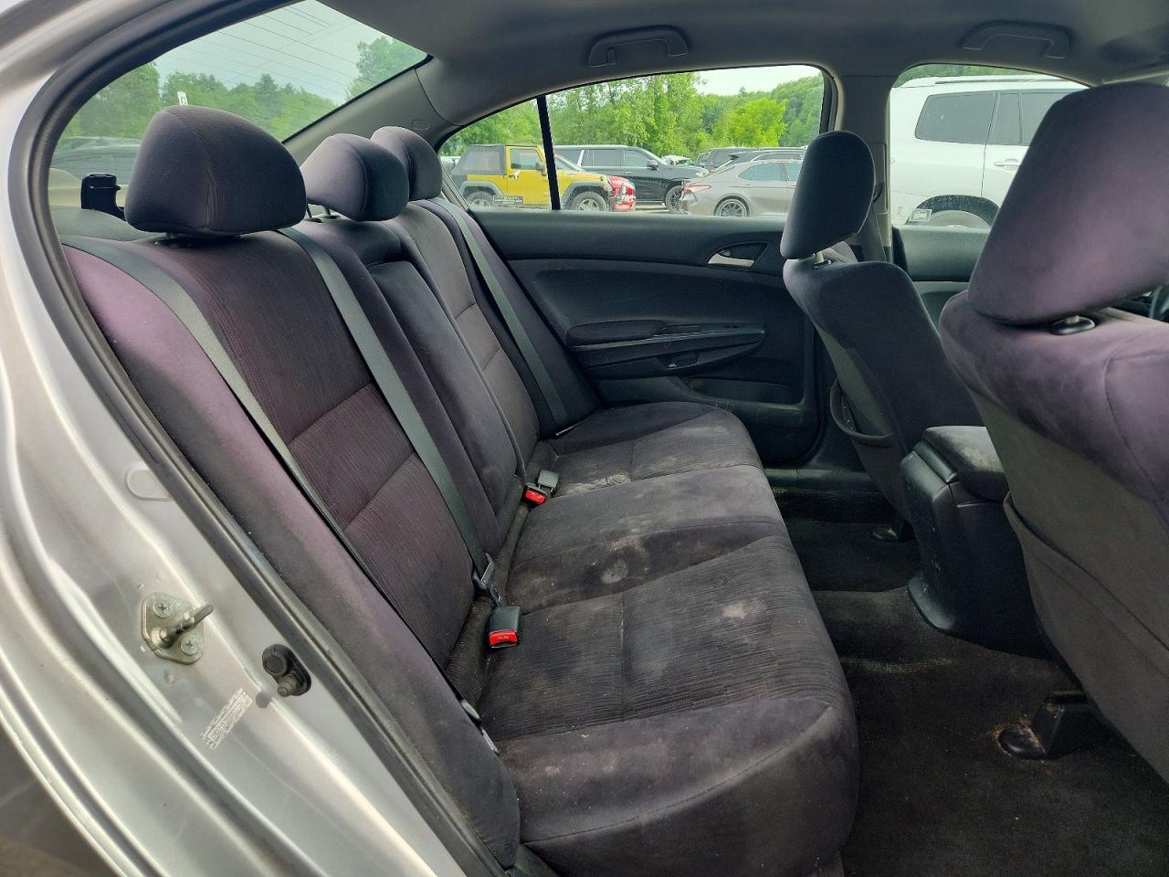 2011 Honda Accord Lx Silver vin: 1HGCP2F31BA057716