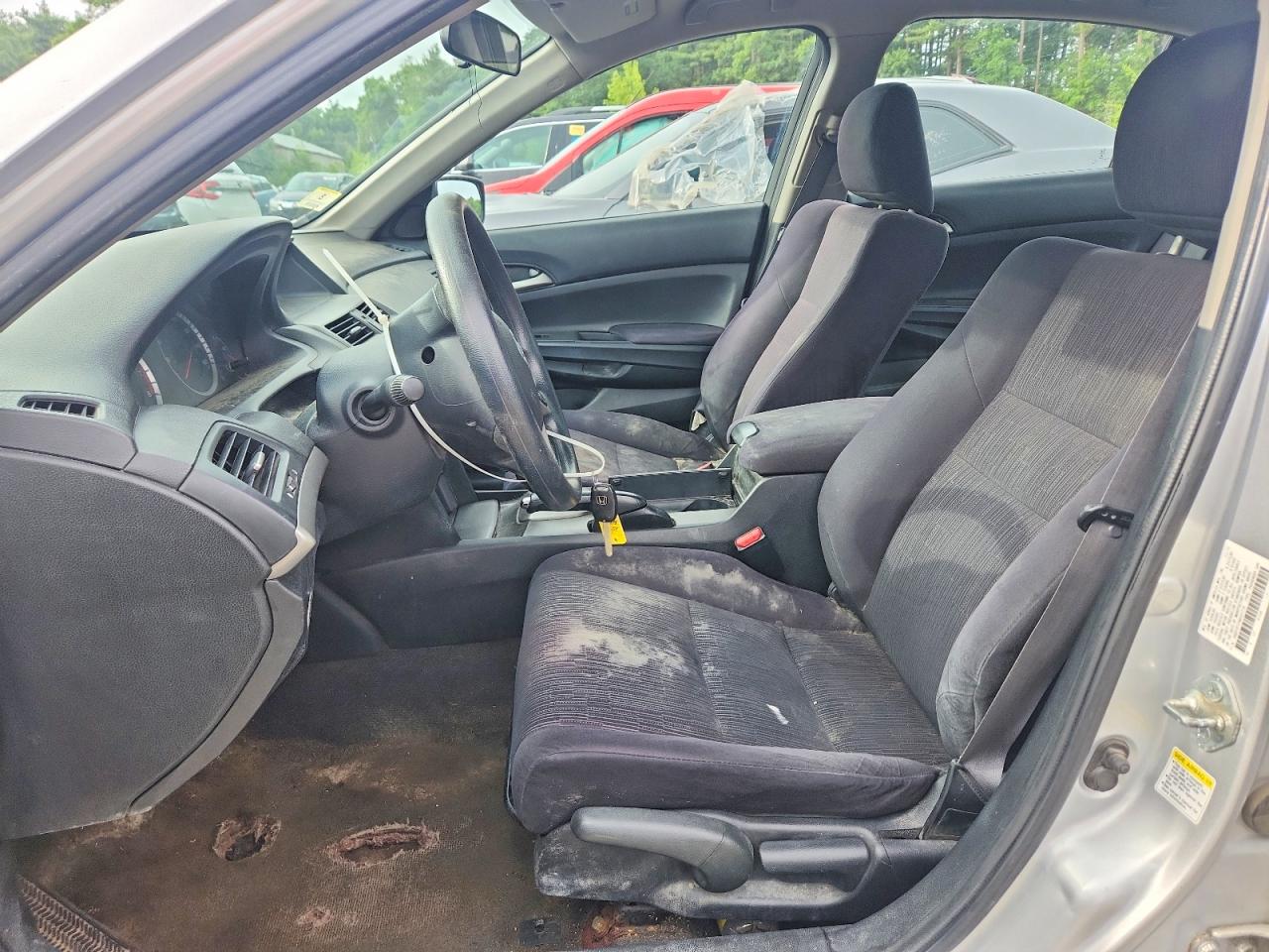 2011 Honda Accord Lx Silver vin: 1HGCP2F31BA057716