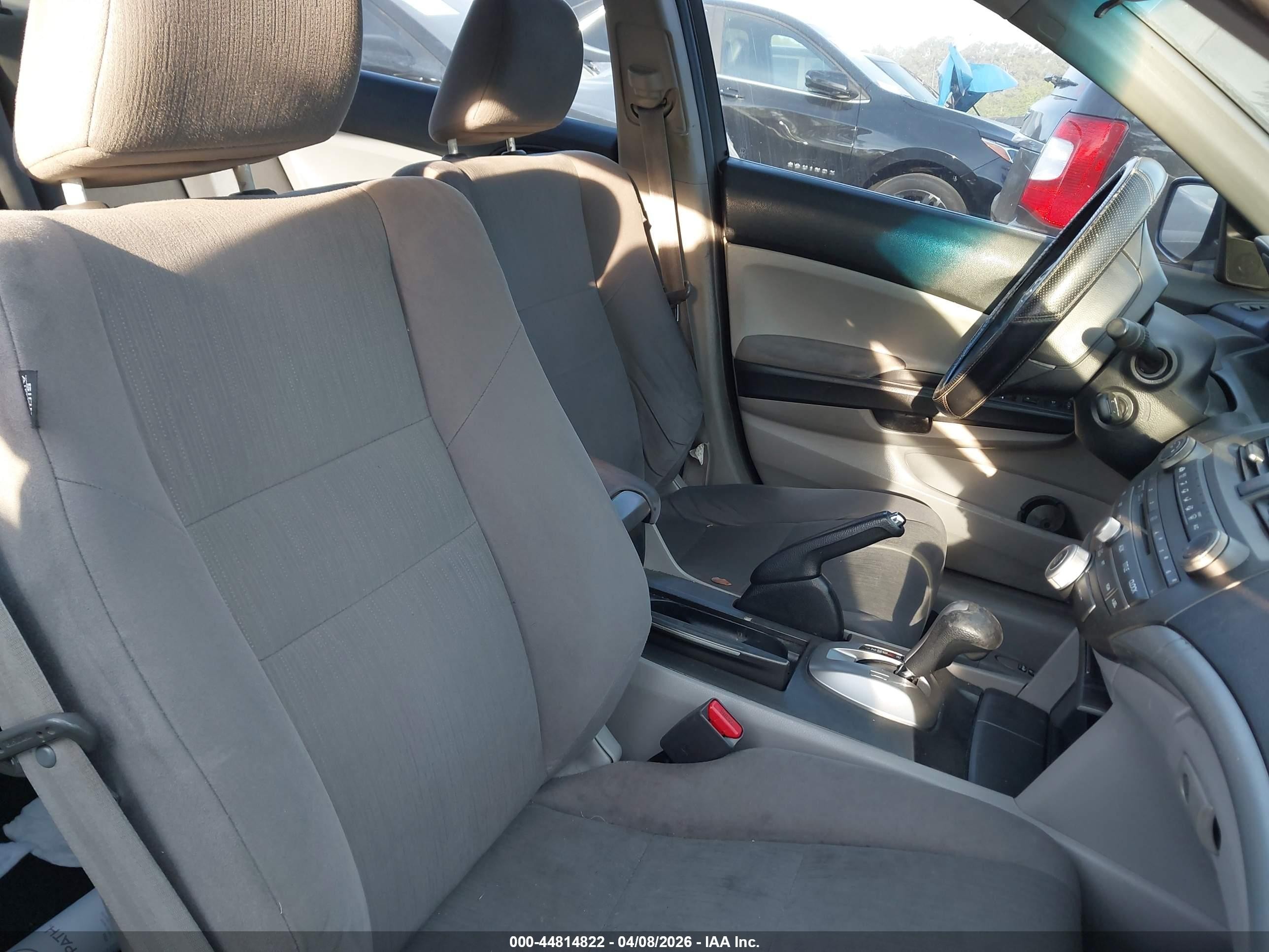 2011 Honda Accord 2.4 Lx Silver vin: 1HGCP2F31BA059353