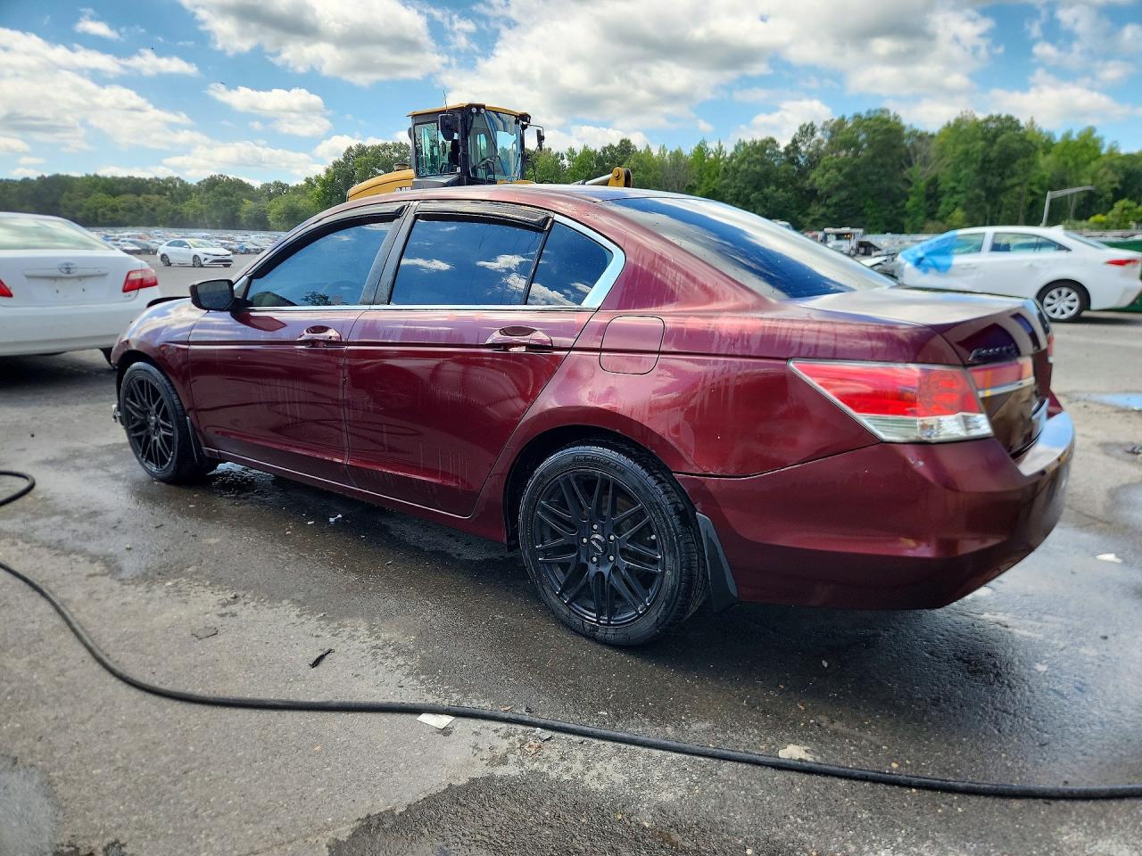 2011 Honda Accord Lx Burgundy vin: 1HGCP2F31BA076170