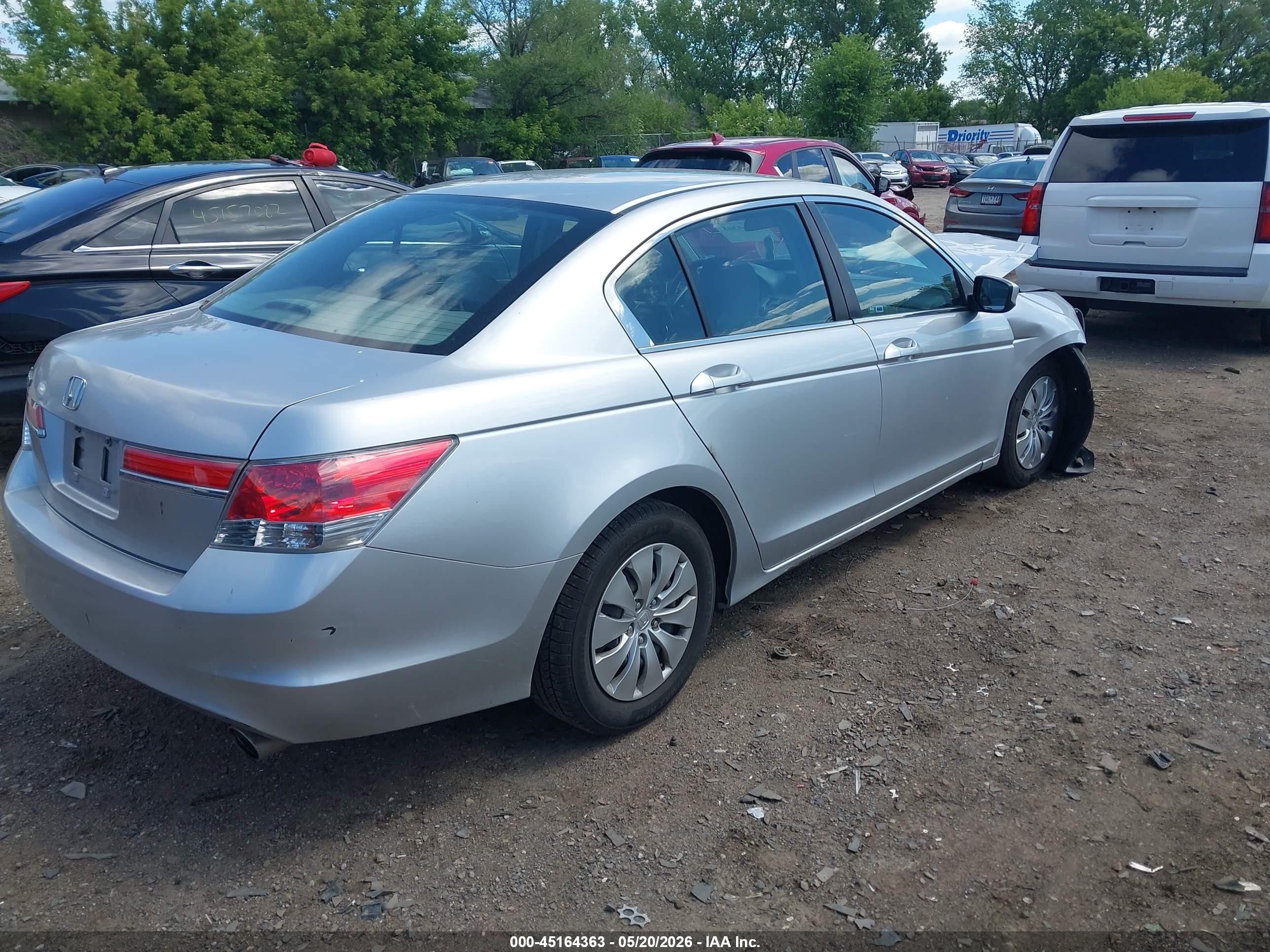 2011 Honda Accord 2.4 Lx Silver vin: 1HGCP2F31BA084611