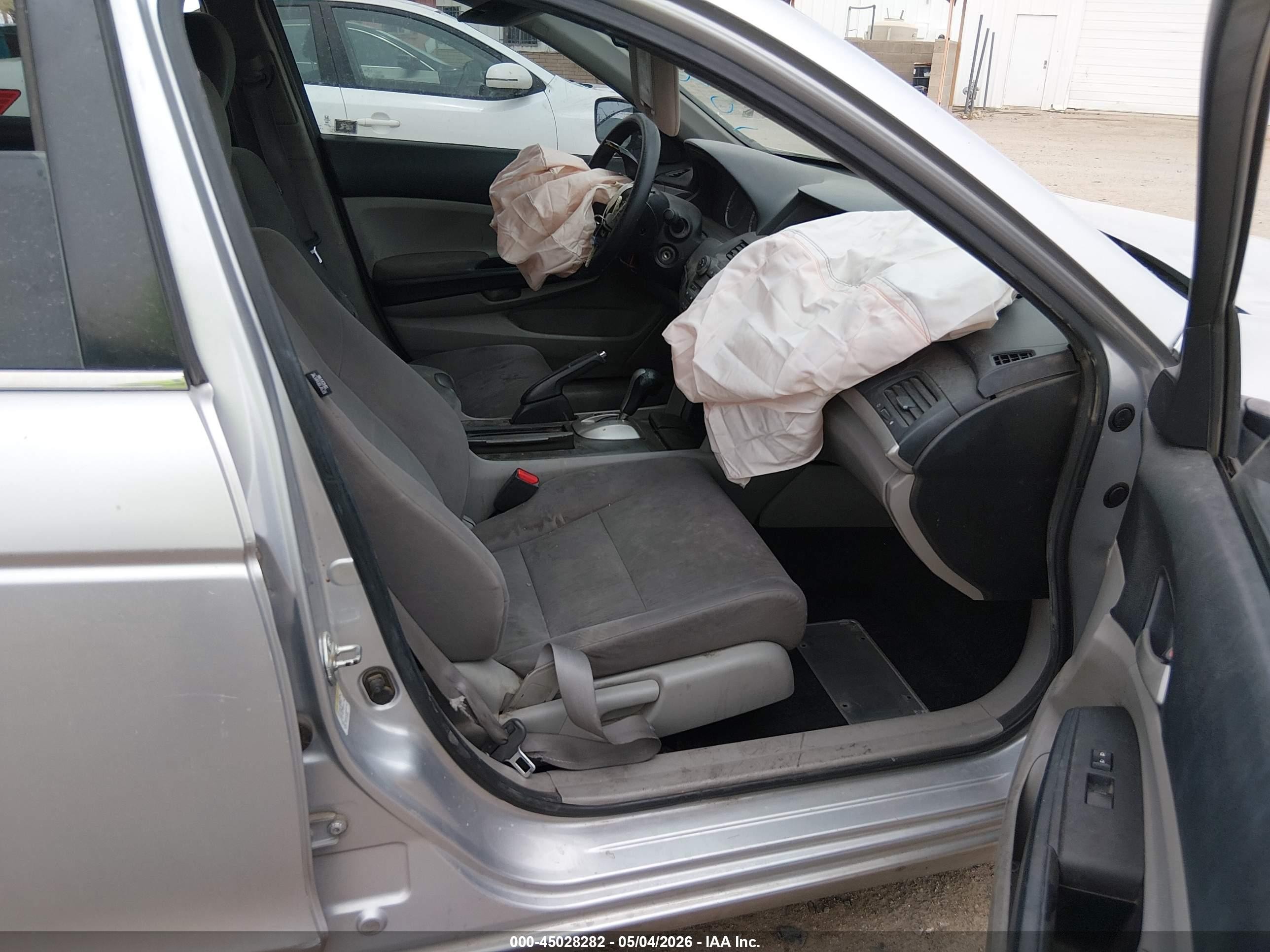 2011 Honda Accord 2.4 Lx Silver vin: 1HGCP2F31BA108647