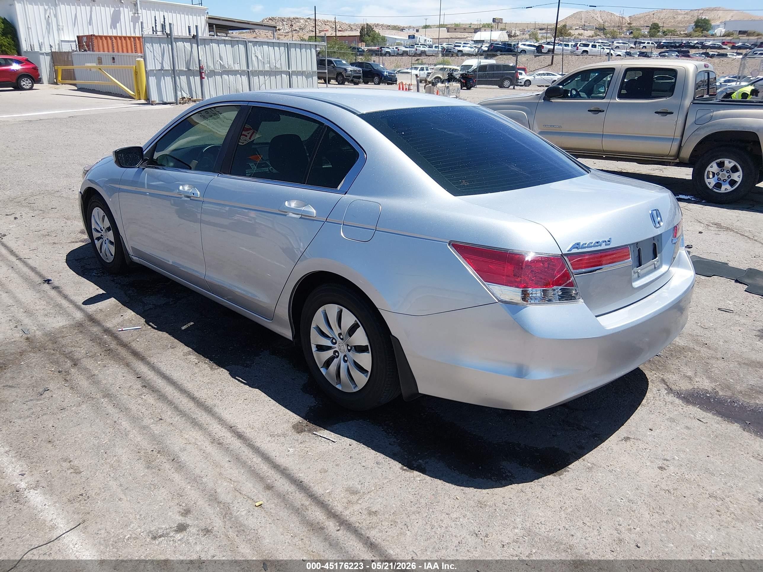 2011 Honda Accord 2.4 Lx Silver vin: 1HGCP2F31BA156133