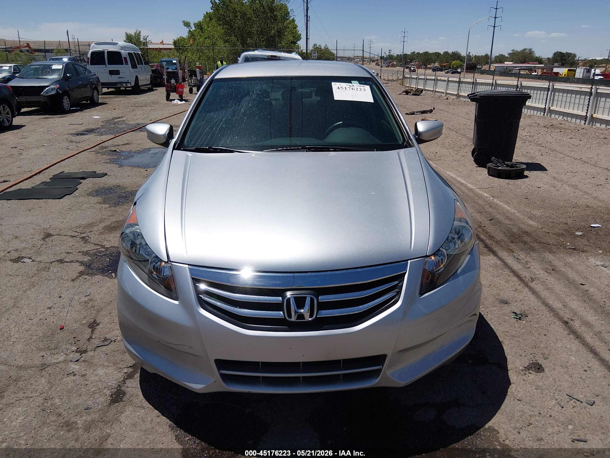 2011 Honda Accord 2.4 Lx Silver vin: 1HGCP2F31BA156133