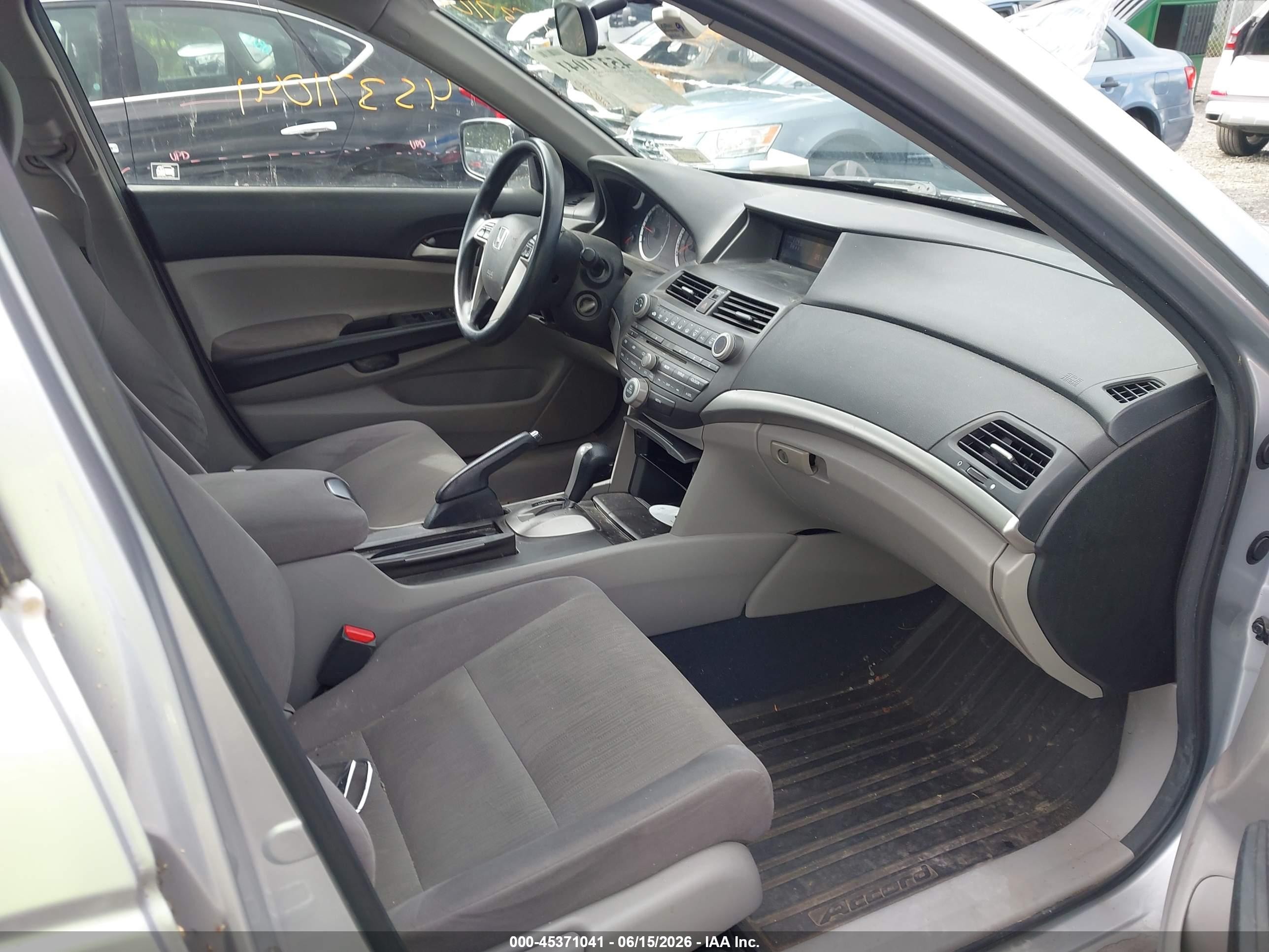 2012 Honda Accord 2.4 Lx Silver vin: 1HGCP2F31CA034874