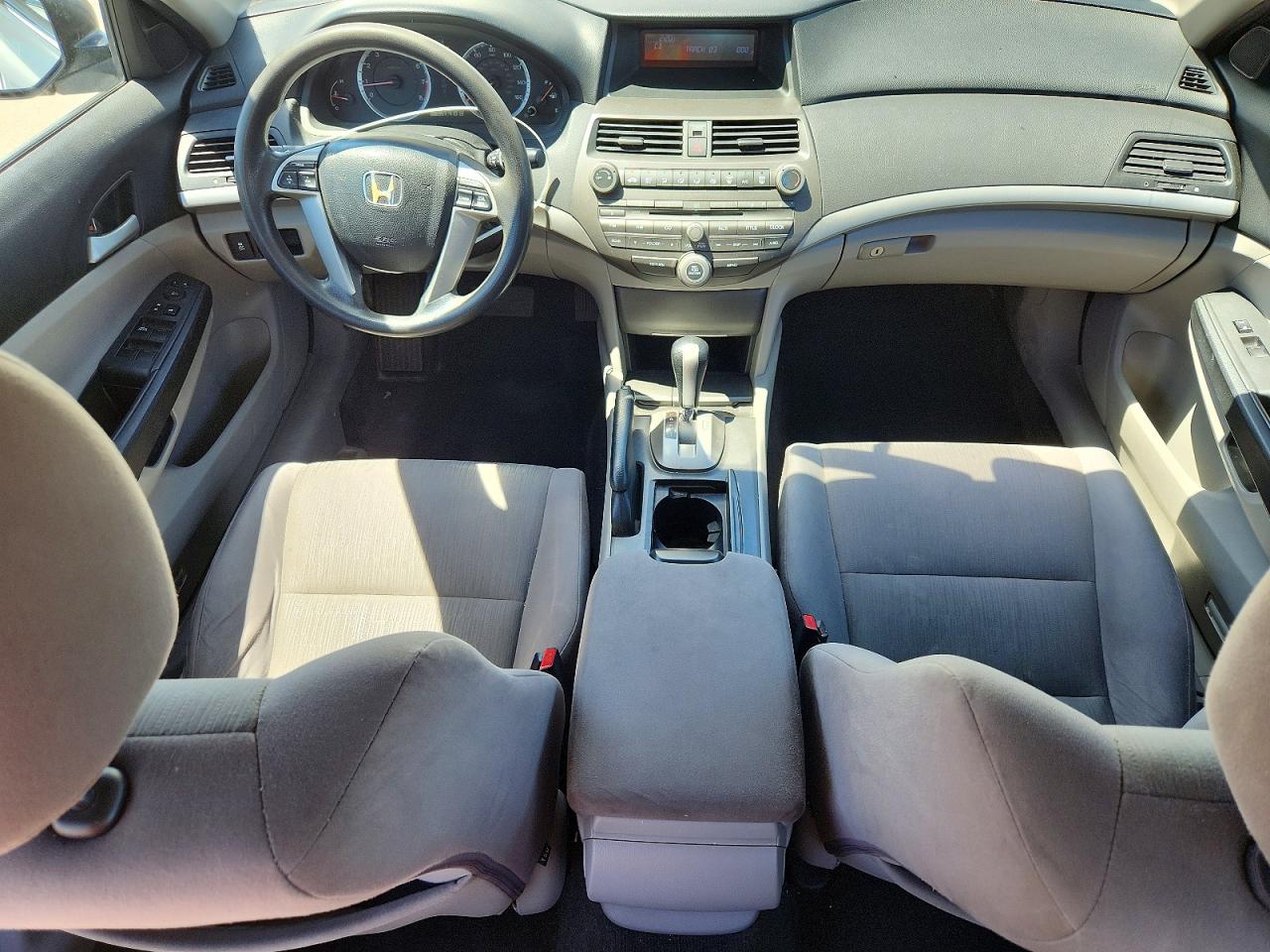 2012 Honda Accord Lx Silver vin: 1HGCP2F31CA204196