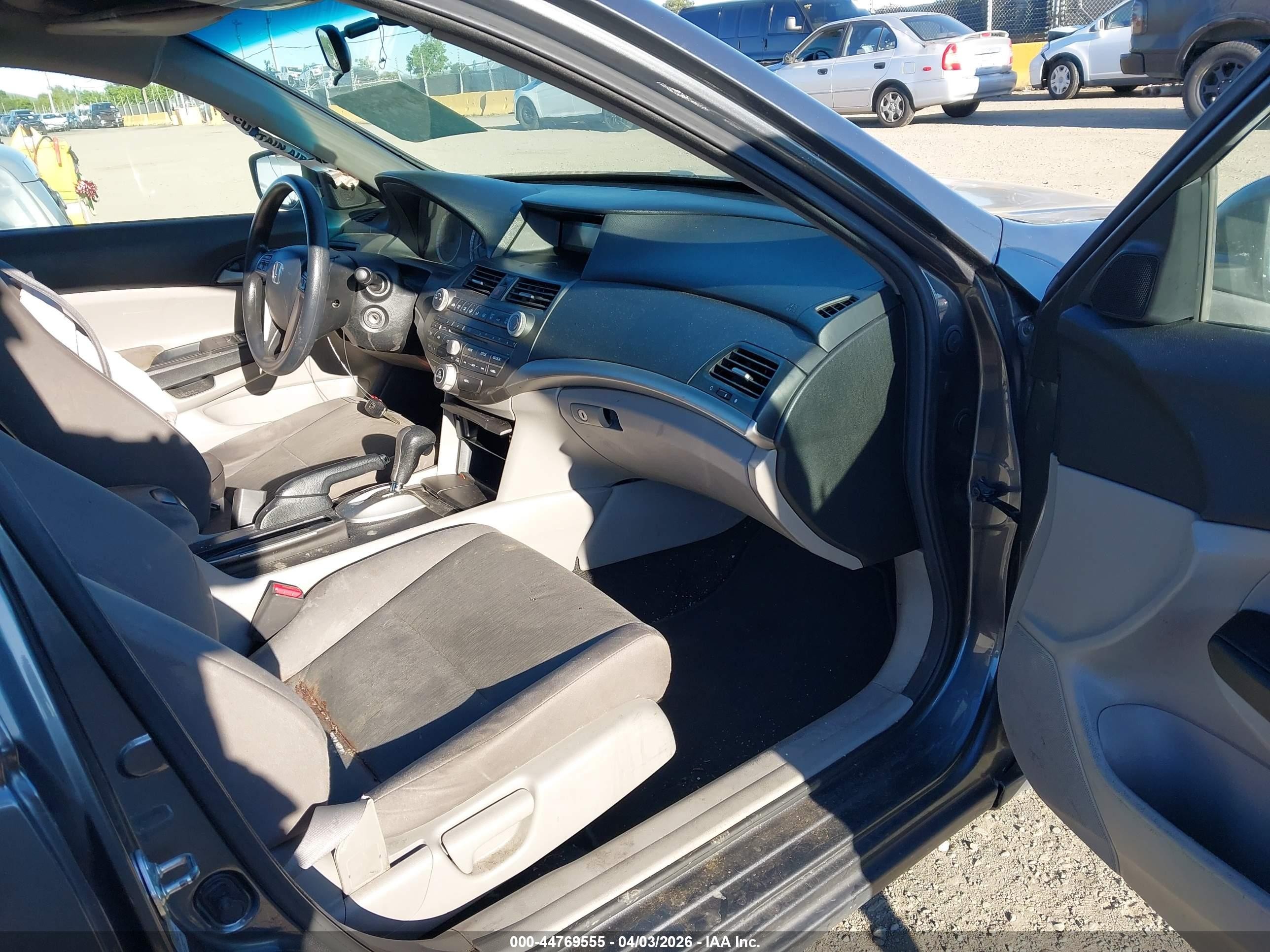 2012 Honda Accord 2.4 Lx Gray vin: 1HGCP2F31CA242902