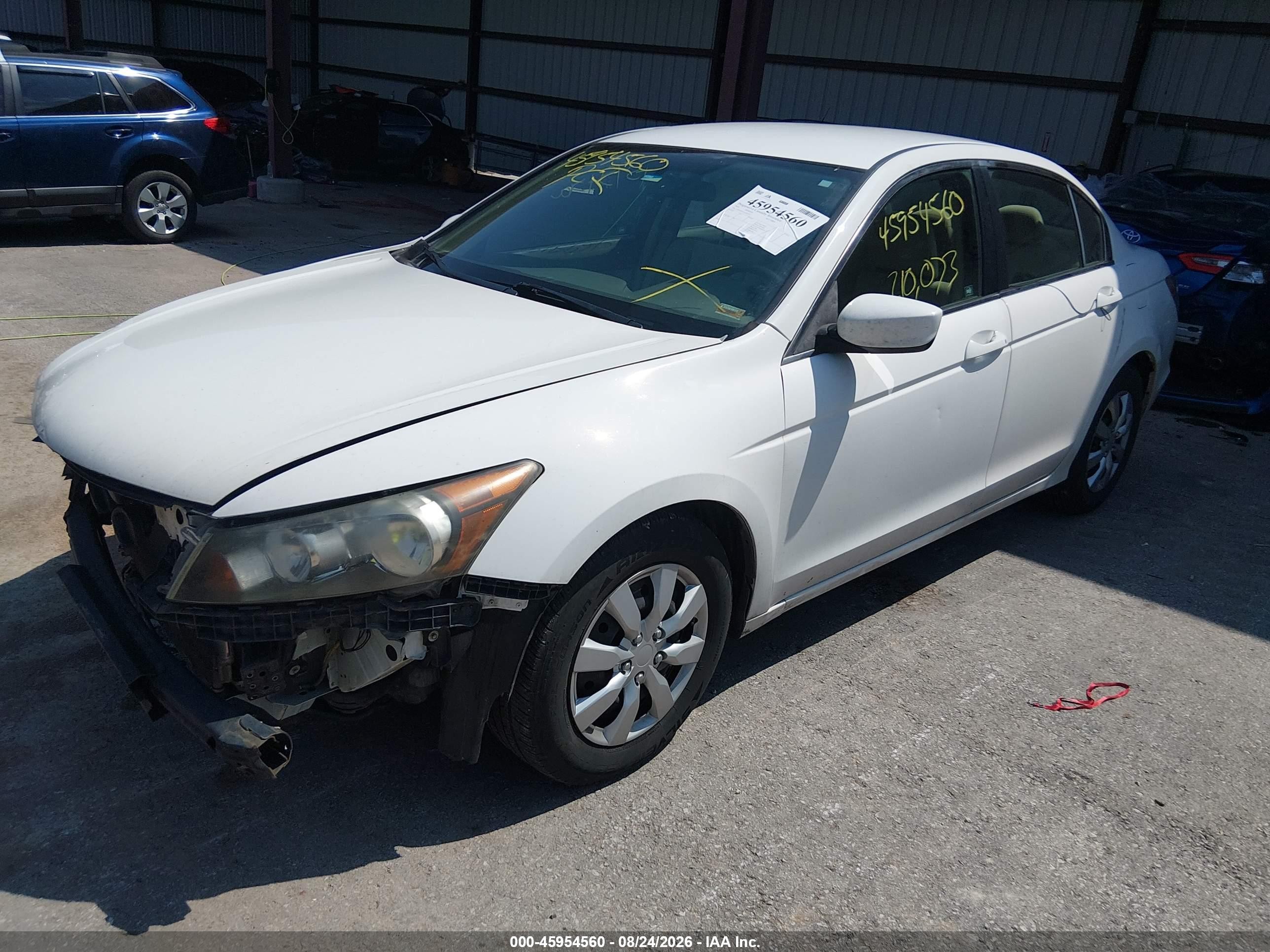 2010 Honda Accord 2.4 Lx White vin: 1HGCP2F32AA049767