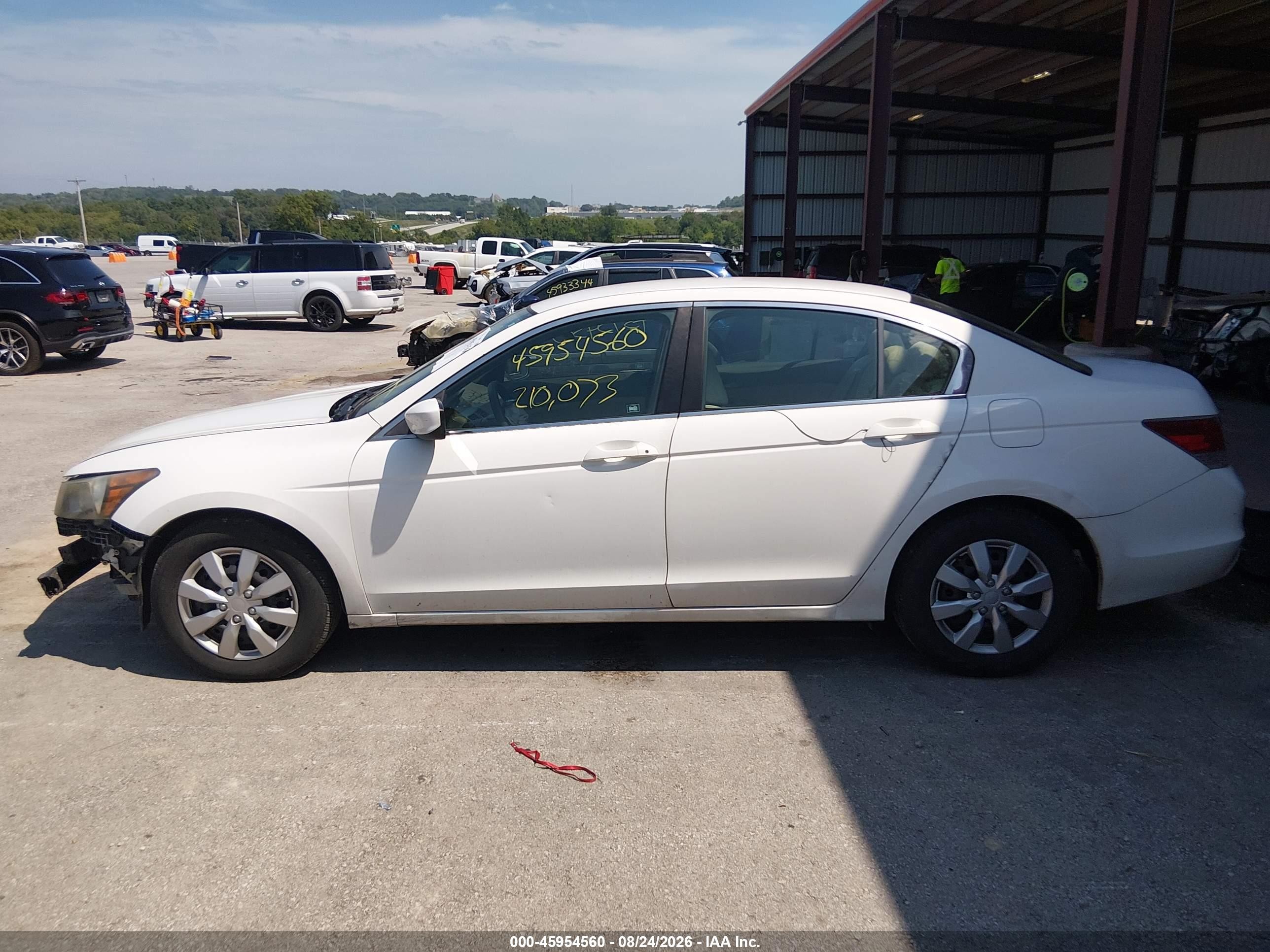 2010 Honda Accord 2.4 Lx White vin: 1HGCP2F32AA049767