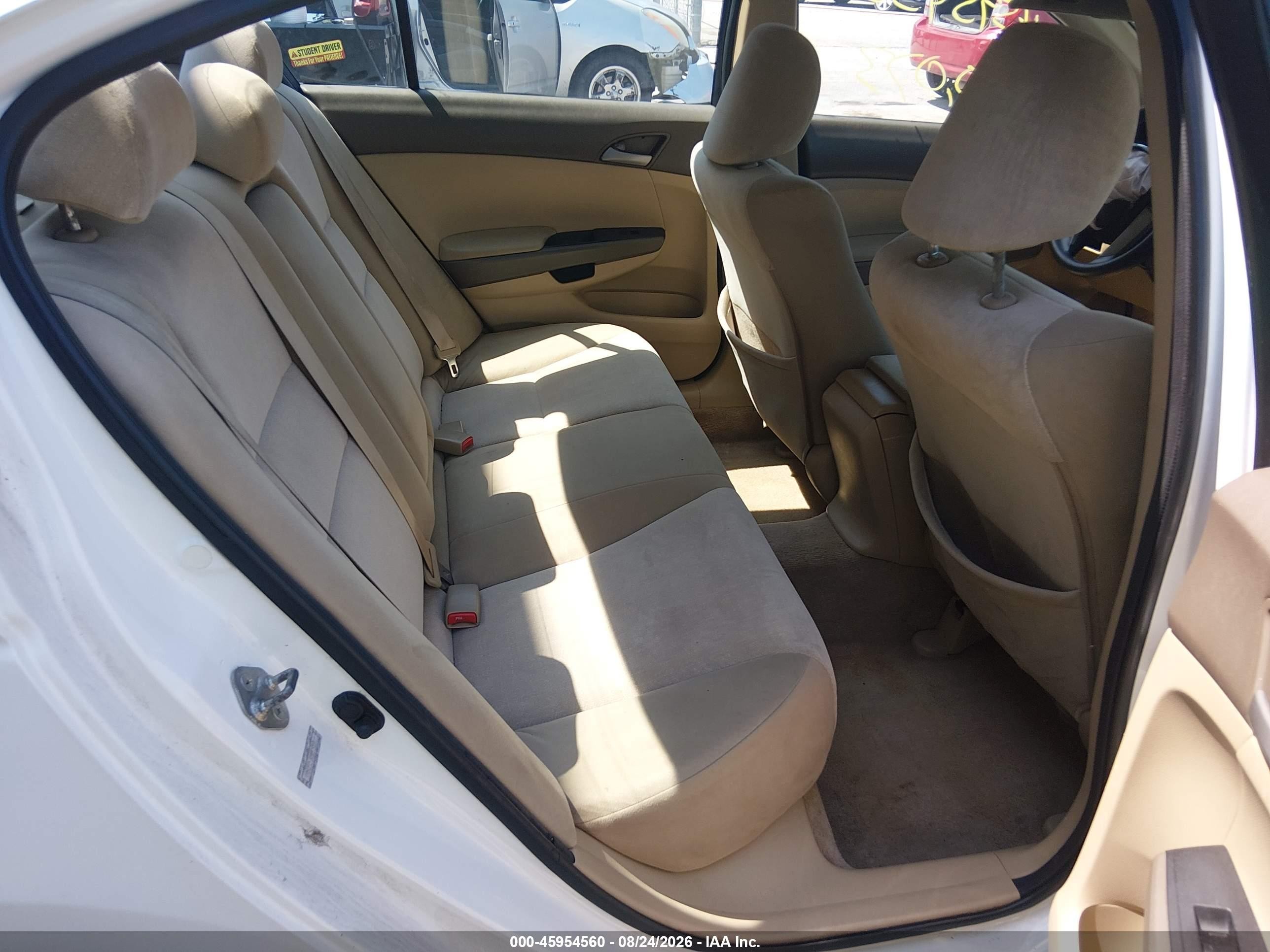 2010 Honda Accord 2.4 Lx White vin: 1HGCP2F32AA049767