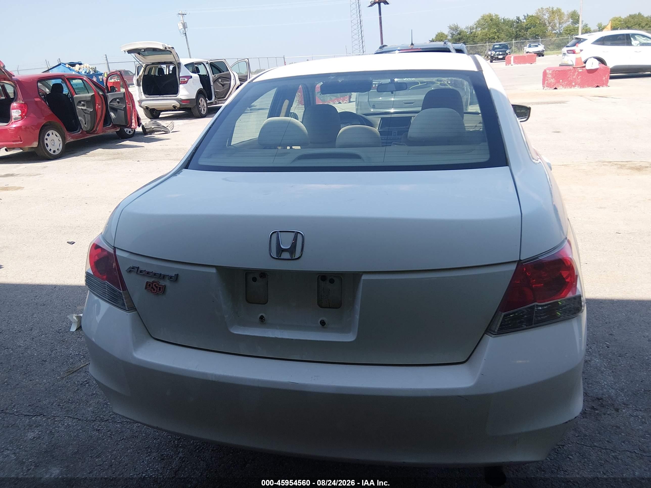 2010 Honda Accord 2.4 Lx White vin: 1HGCP2F32AA049767