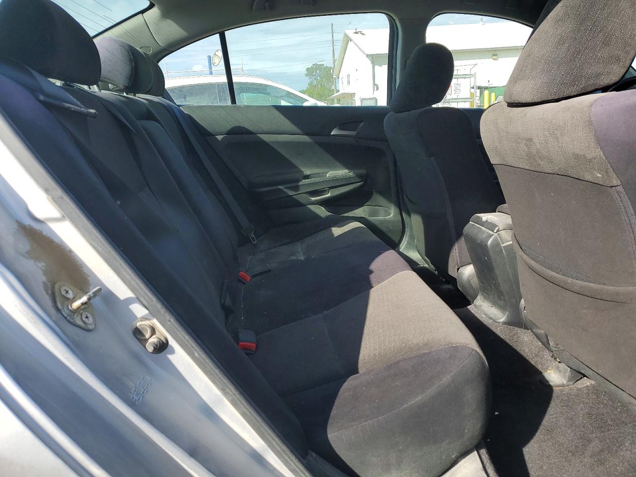 2010 Honda Accord Lx Серебряный vin: 1HGCP2F32AA089153