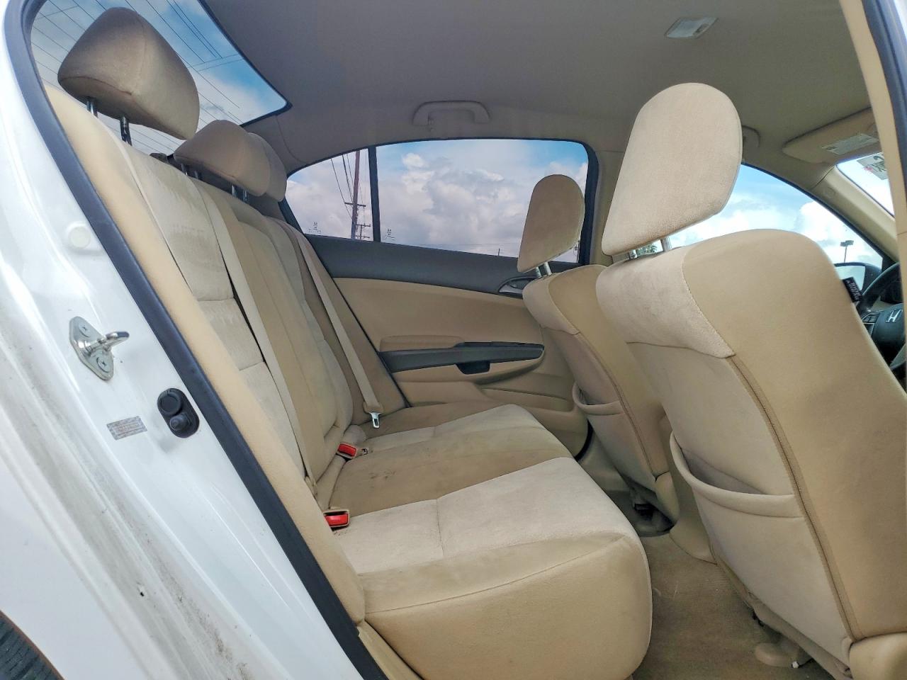 2010 Honda Accord Lx White vin: 1HGCP2F32AA103326