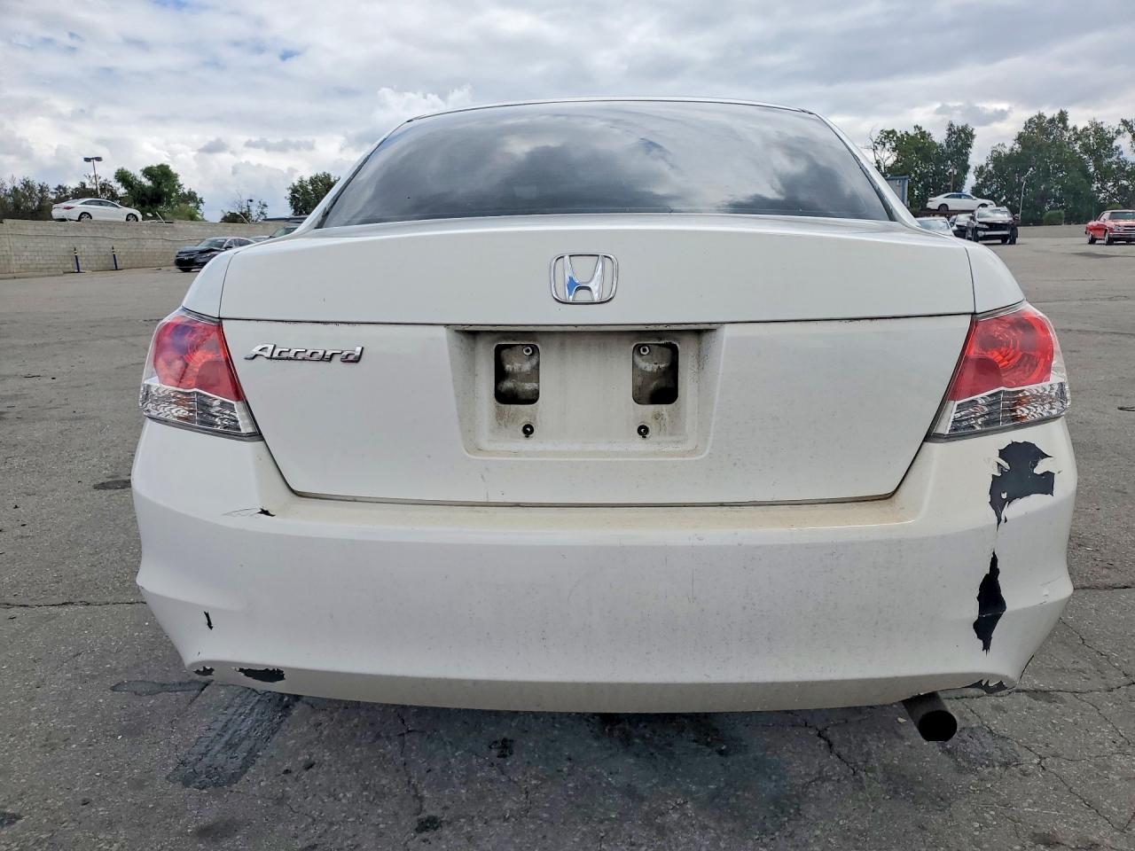 2010 Honda Accord Lx White vin: 1HGCP2F32AA103326