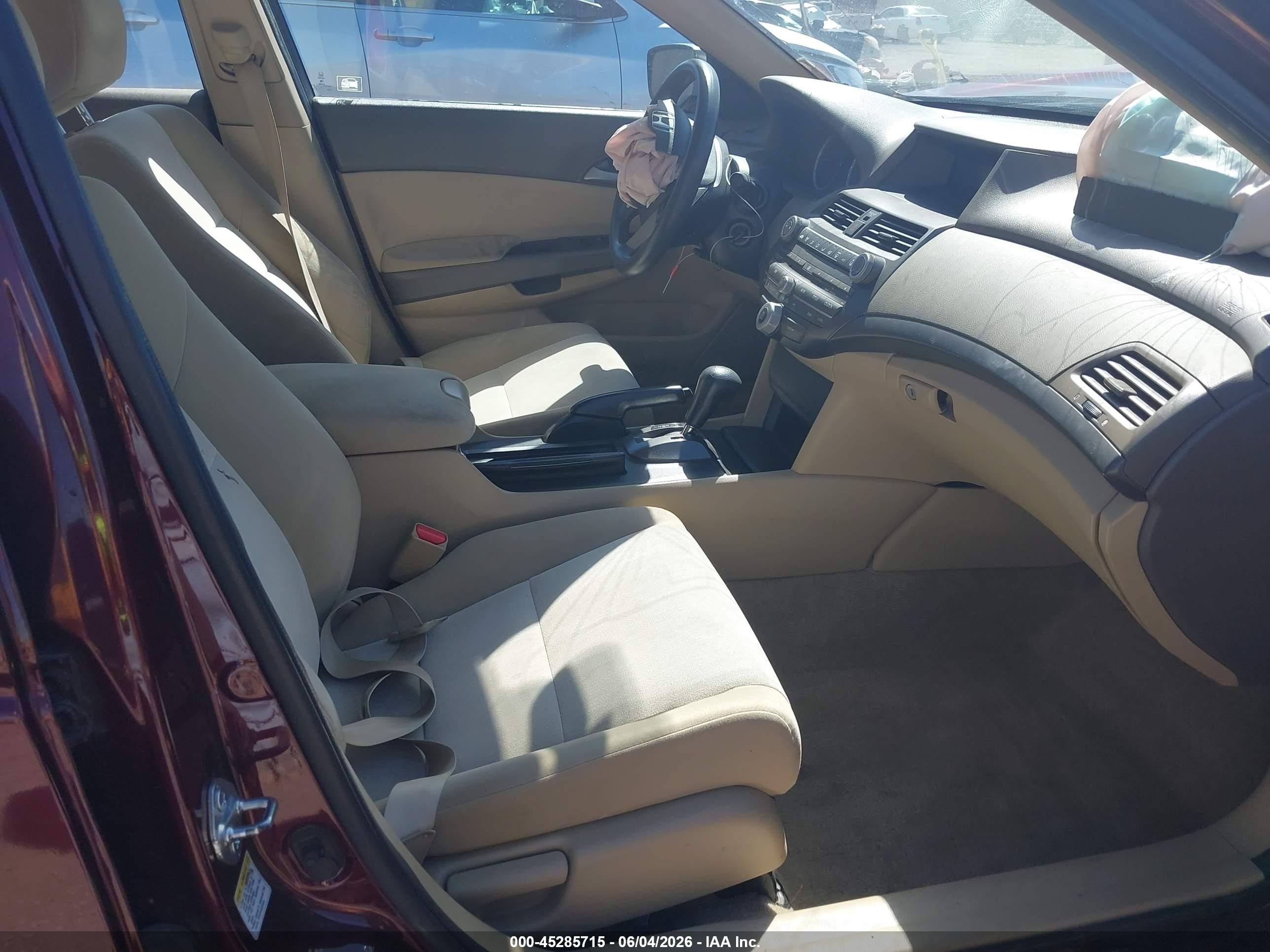 2010 Honda Accord 2.4 Lx Бежевый vin: 1HGCP2F32AA198308