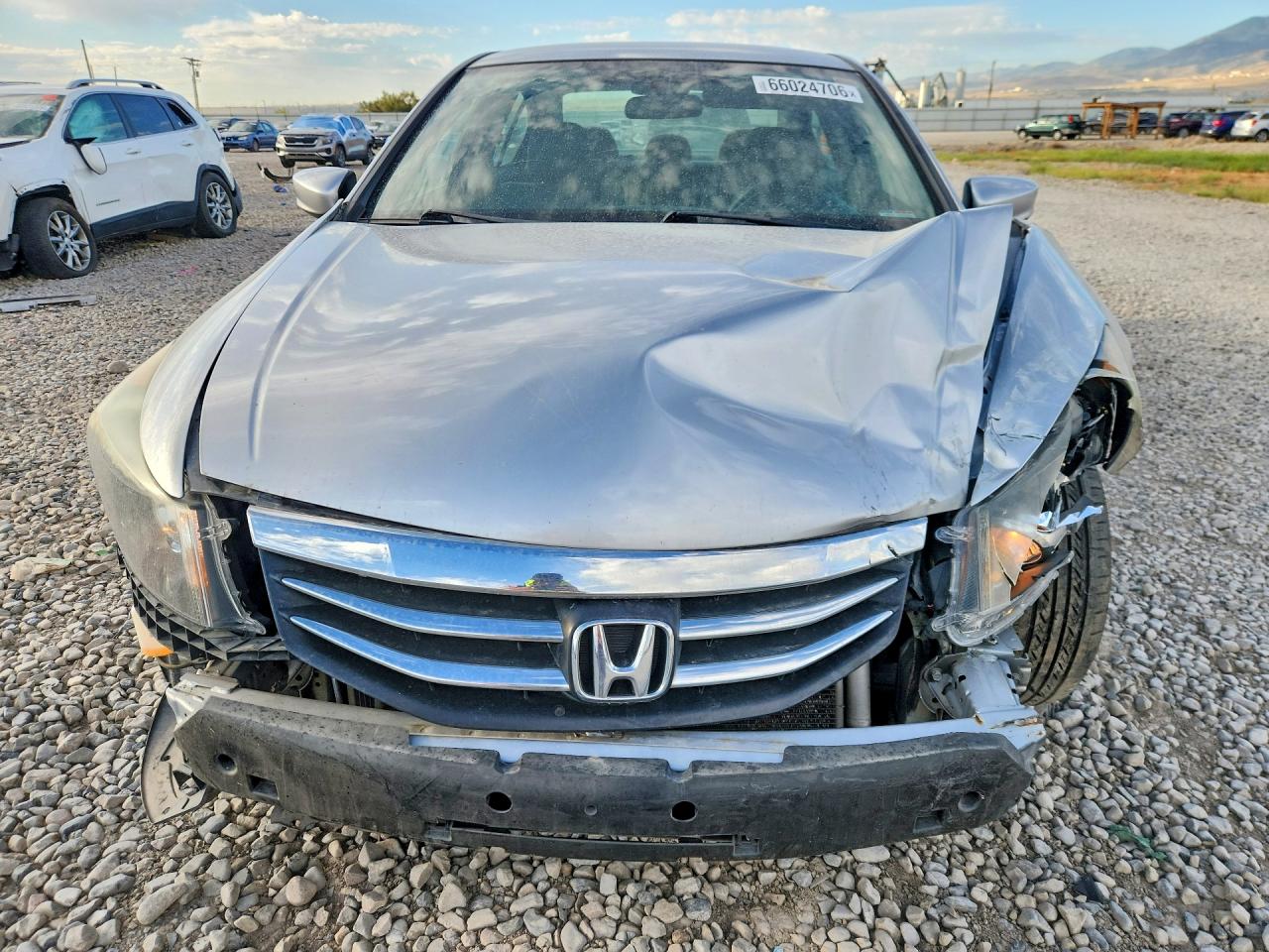 2011 Honda Accord Lx Silver vin: 1HGCP2F32BA014180