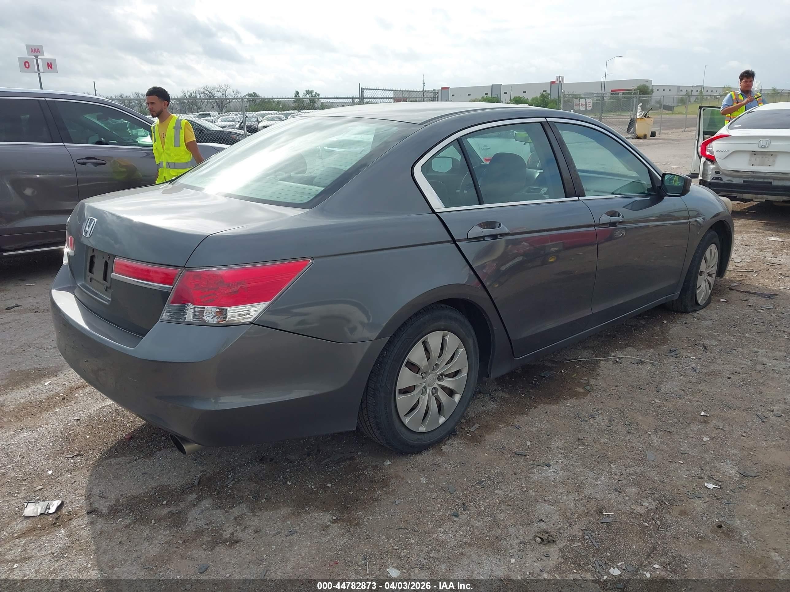 2011 Honda Accord 2.4 Lx Gray vin: 1HGCP2F32BA062617