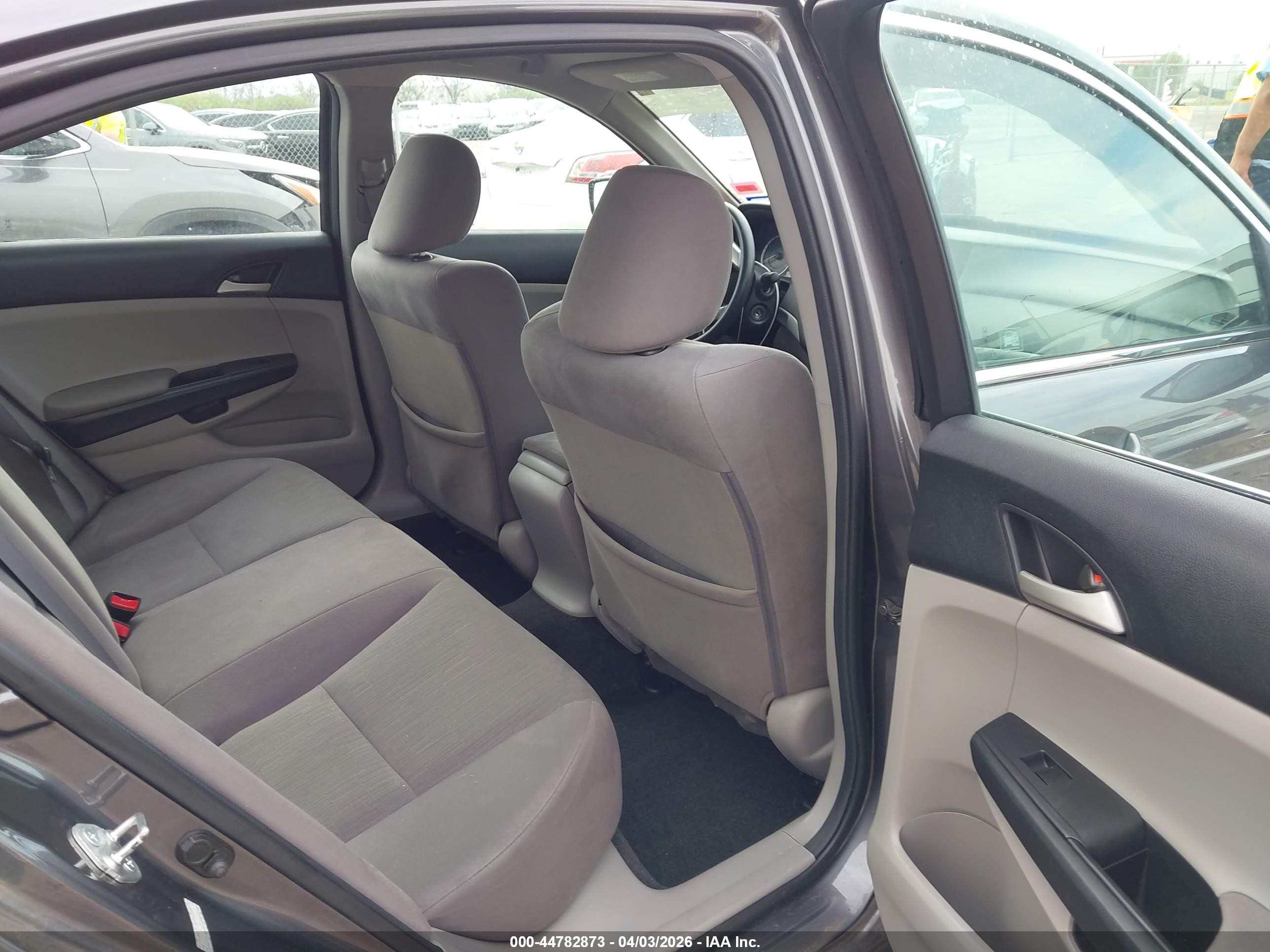 2011 Honda Accord 2.4 Lx Gray vin: 1HGCP2F32BA062617