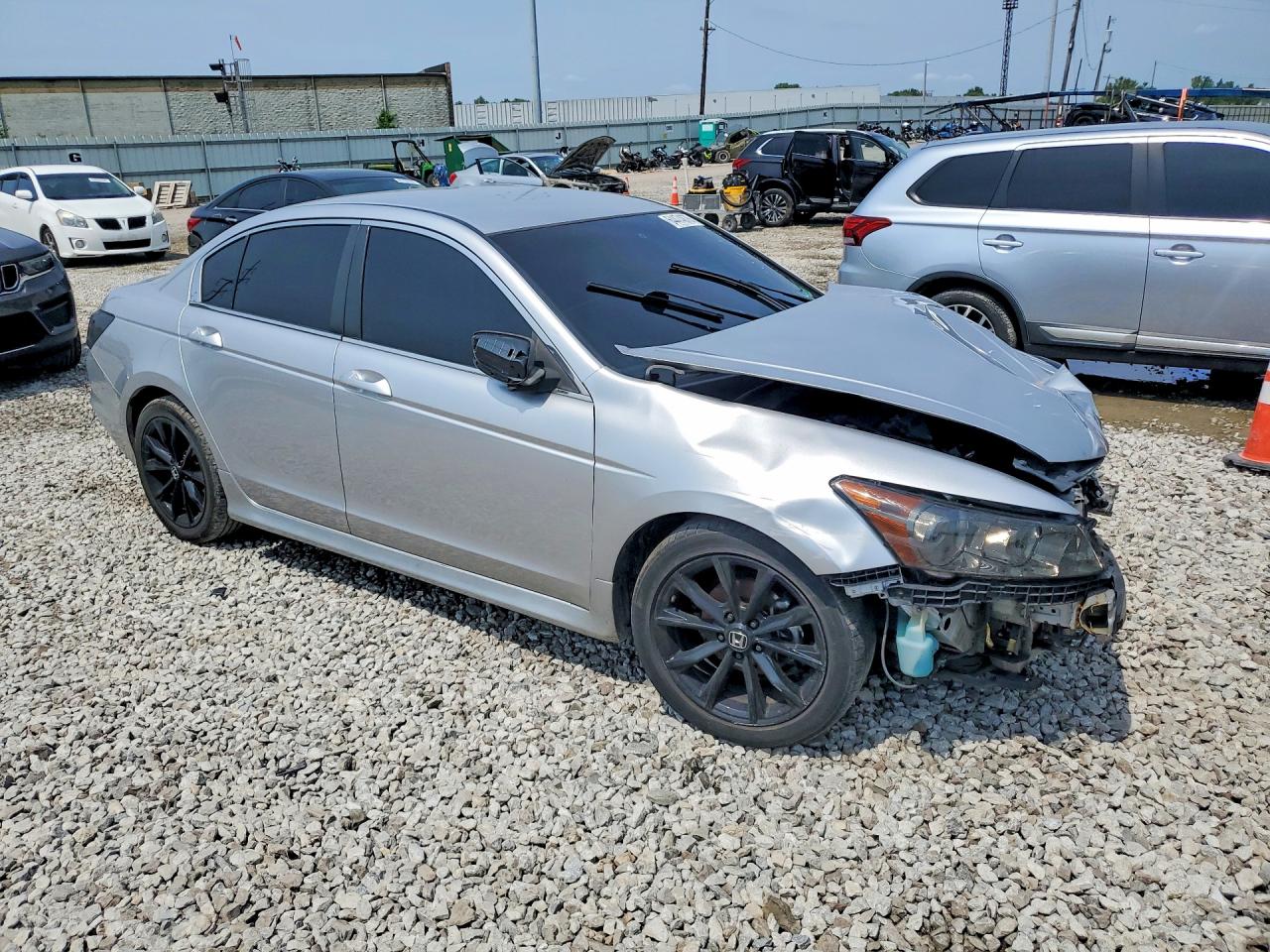 2011 Honda Accord Lx Silver vin: 1HGCP2F32BA142645