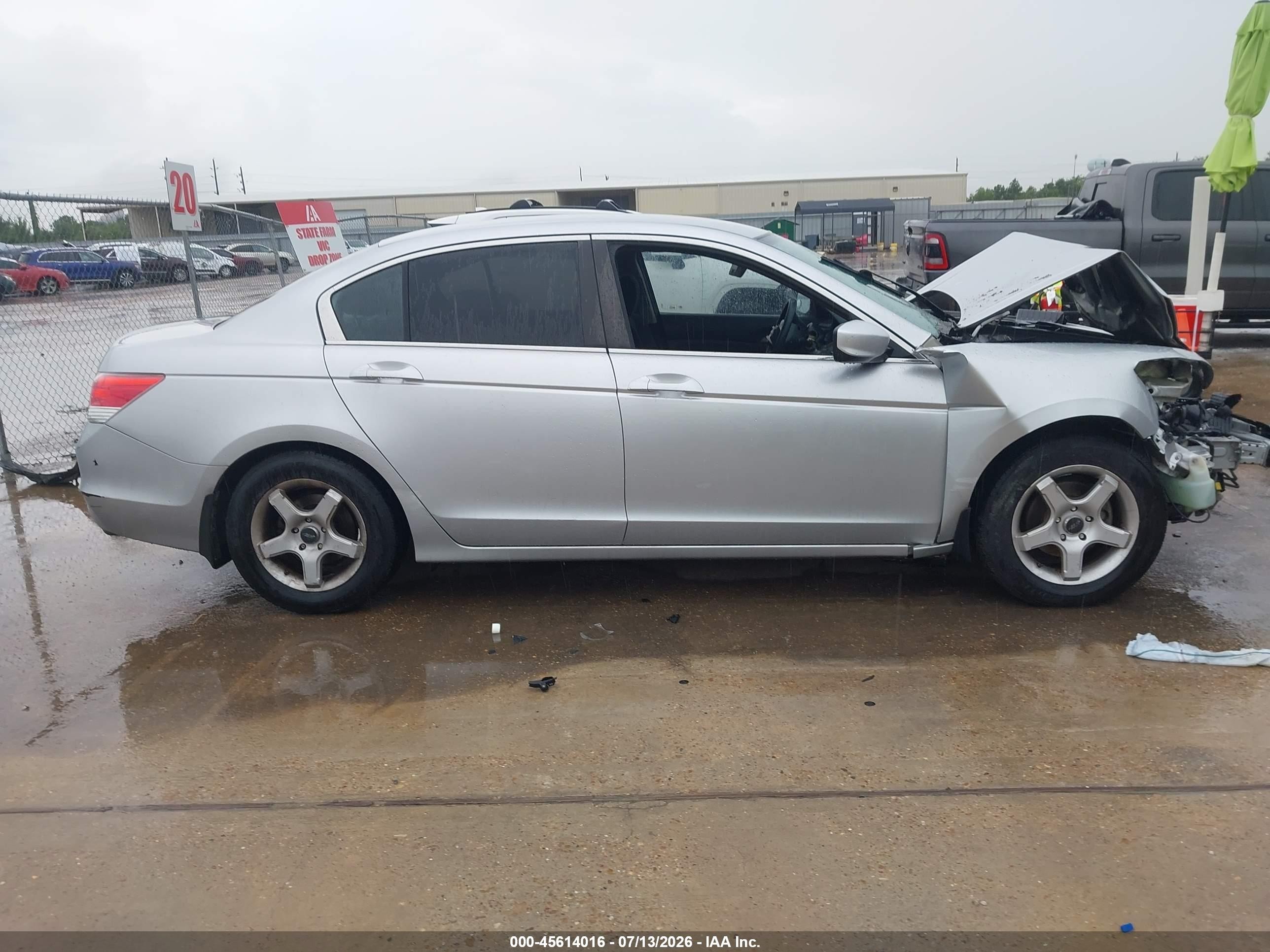 2012 Honda Accord Sdn Lx Silver vin: 1HGCP2F32CA045592
