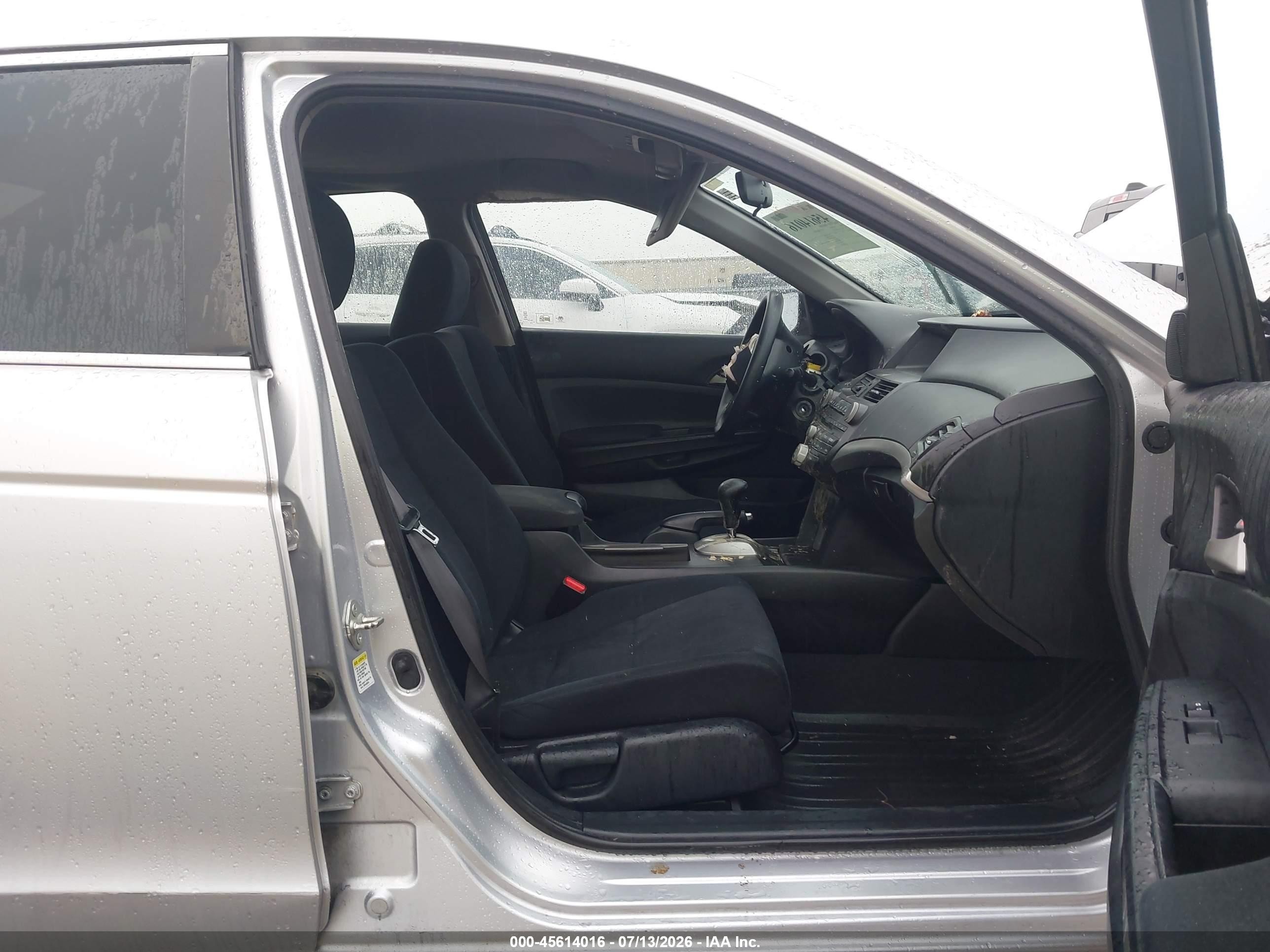 2012 Honda Accord Sdn Lx Silver vin: 1HGCP2F32CA045592