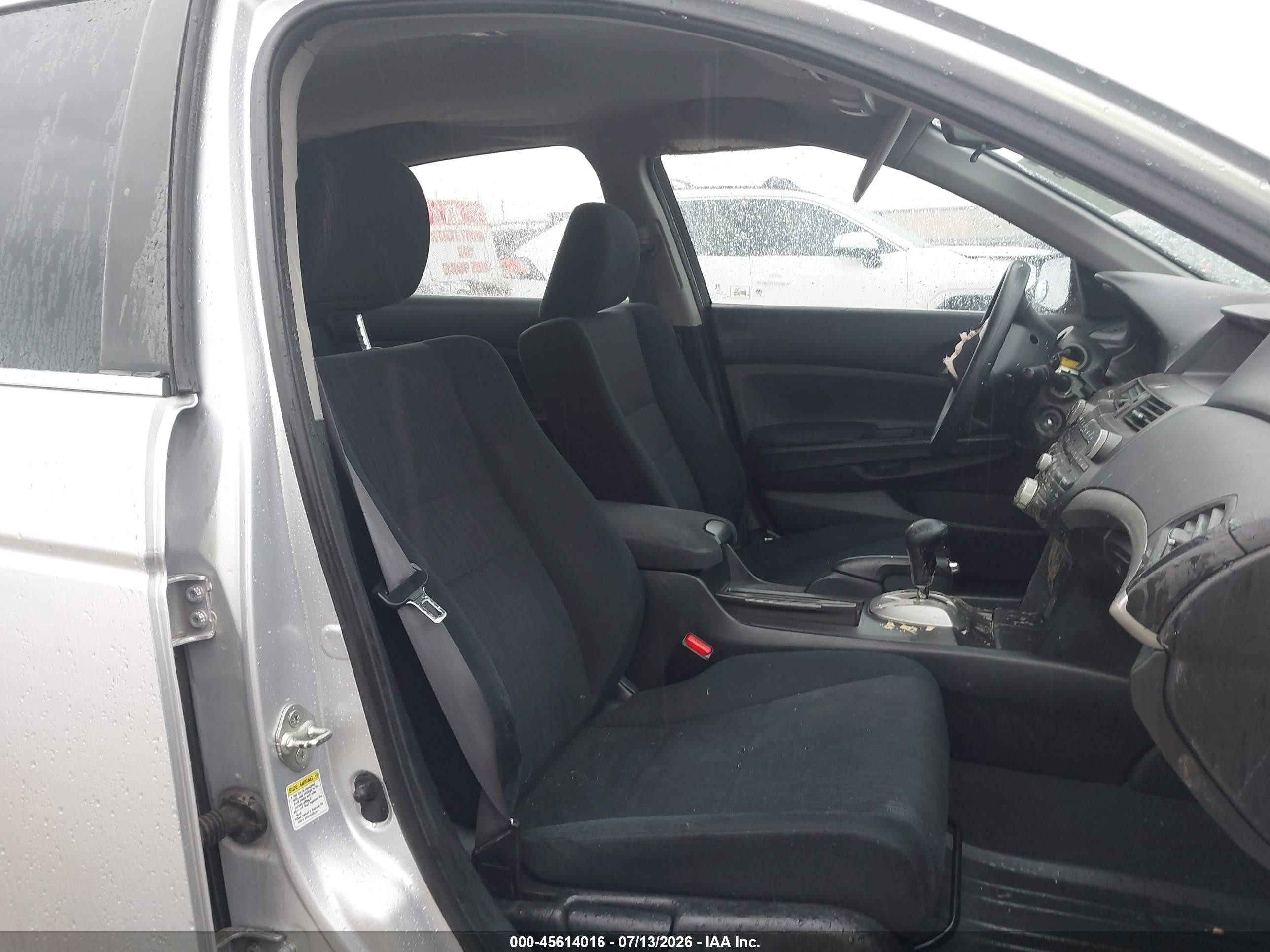 2012 Honda Accord Sdn Lx Silver vin: 1HGCP2F32CA045592