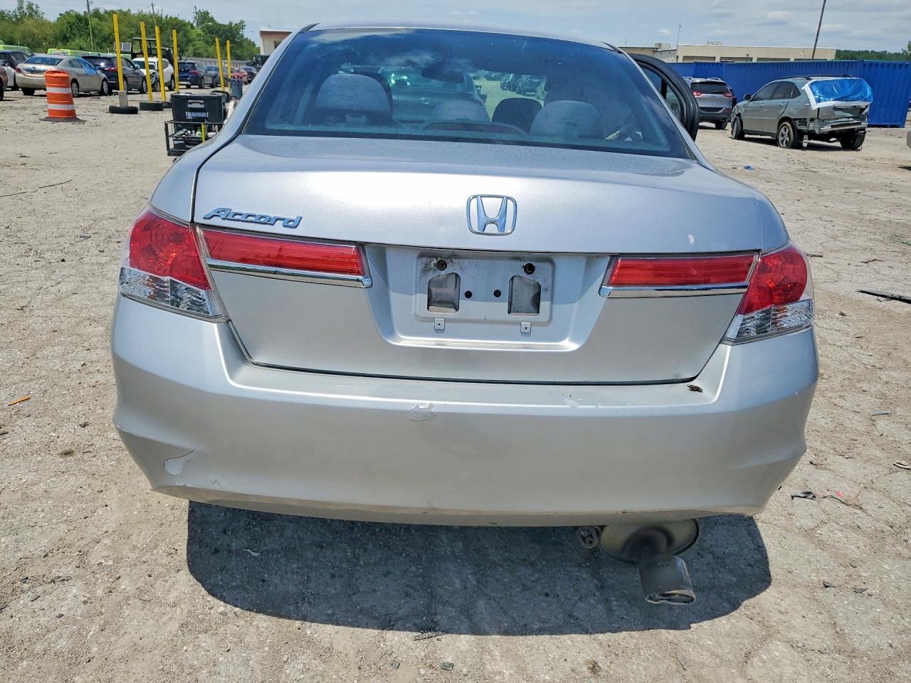 2012 Honda Accord Lx Серебряный vin: 1HGCP2F32CA068354