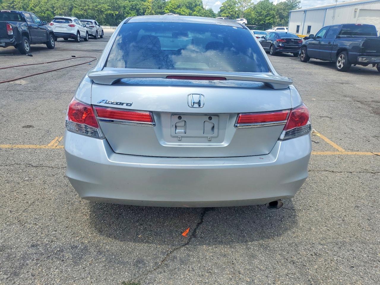 2012 Honda Accord Lx Silver vin: 1HGCP2F32CA071710
