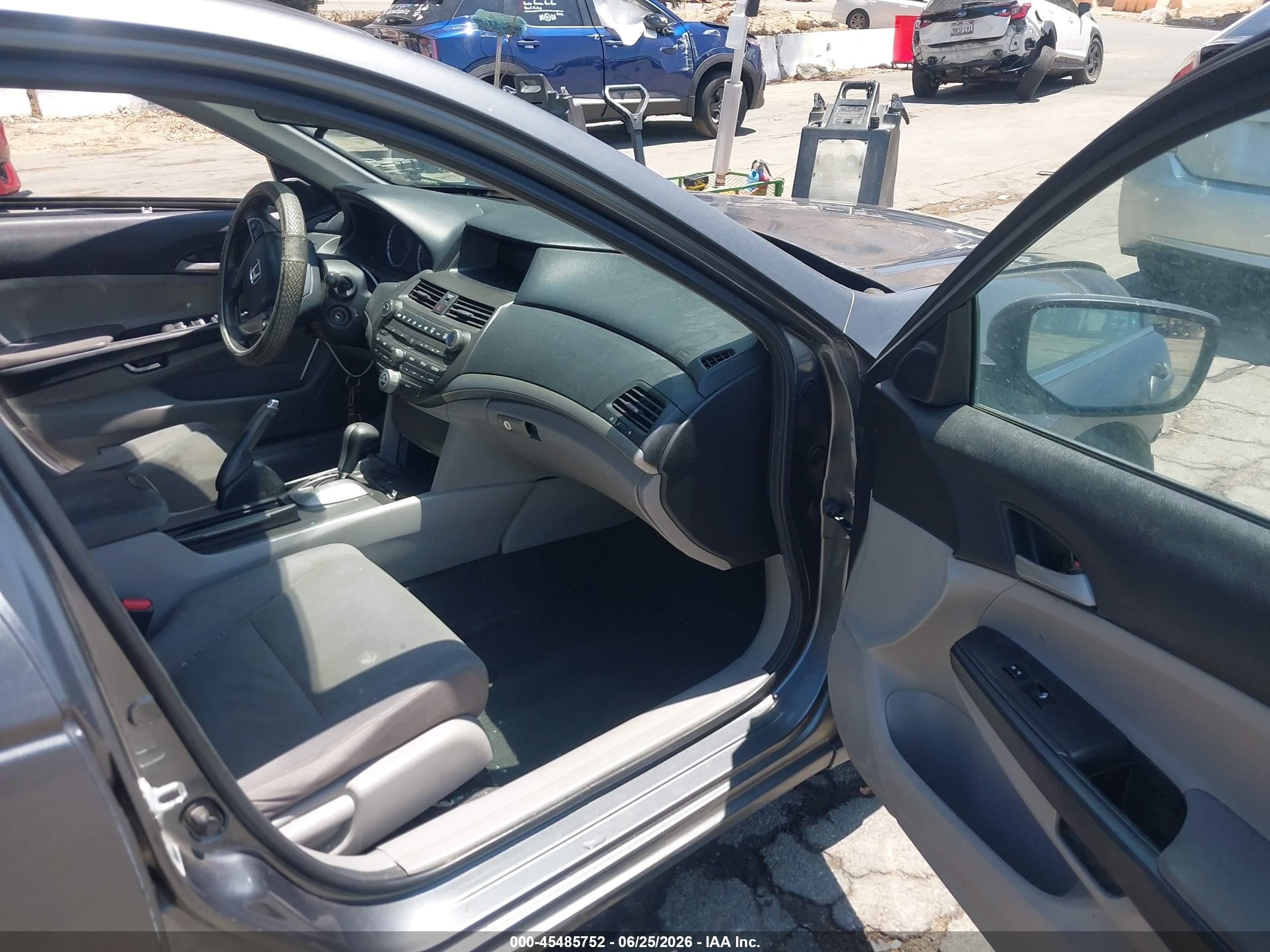 2012 Honda Accord 2.4 Lx Gray vin: 1HGCP2F32CA114605