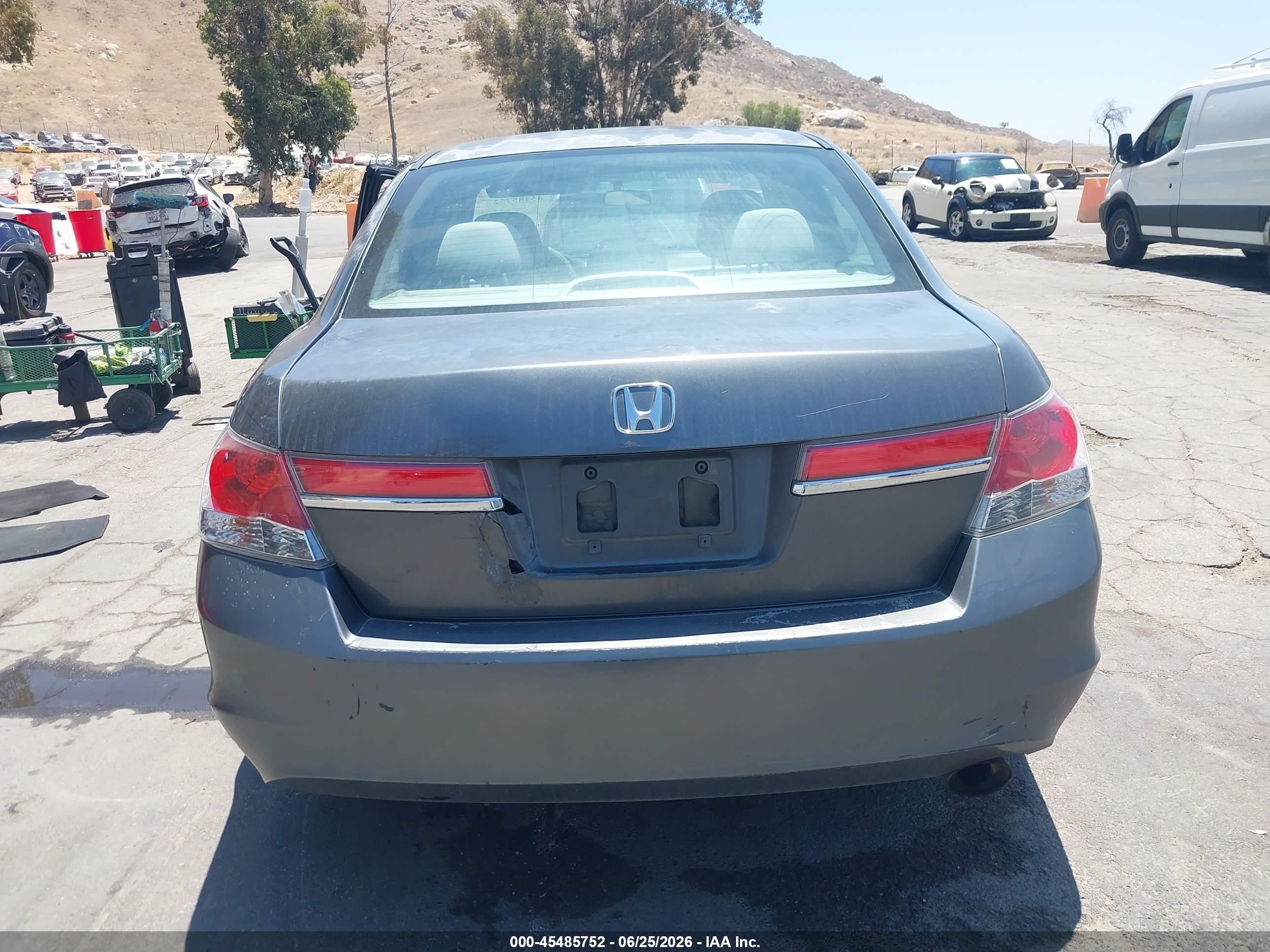 2012 Honda Accord 2.4 Lx Gray vin: 1HGCP2F32CA114605