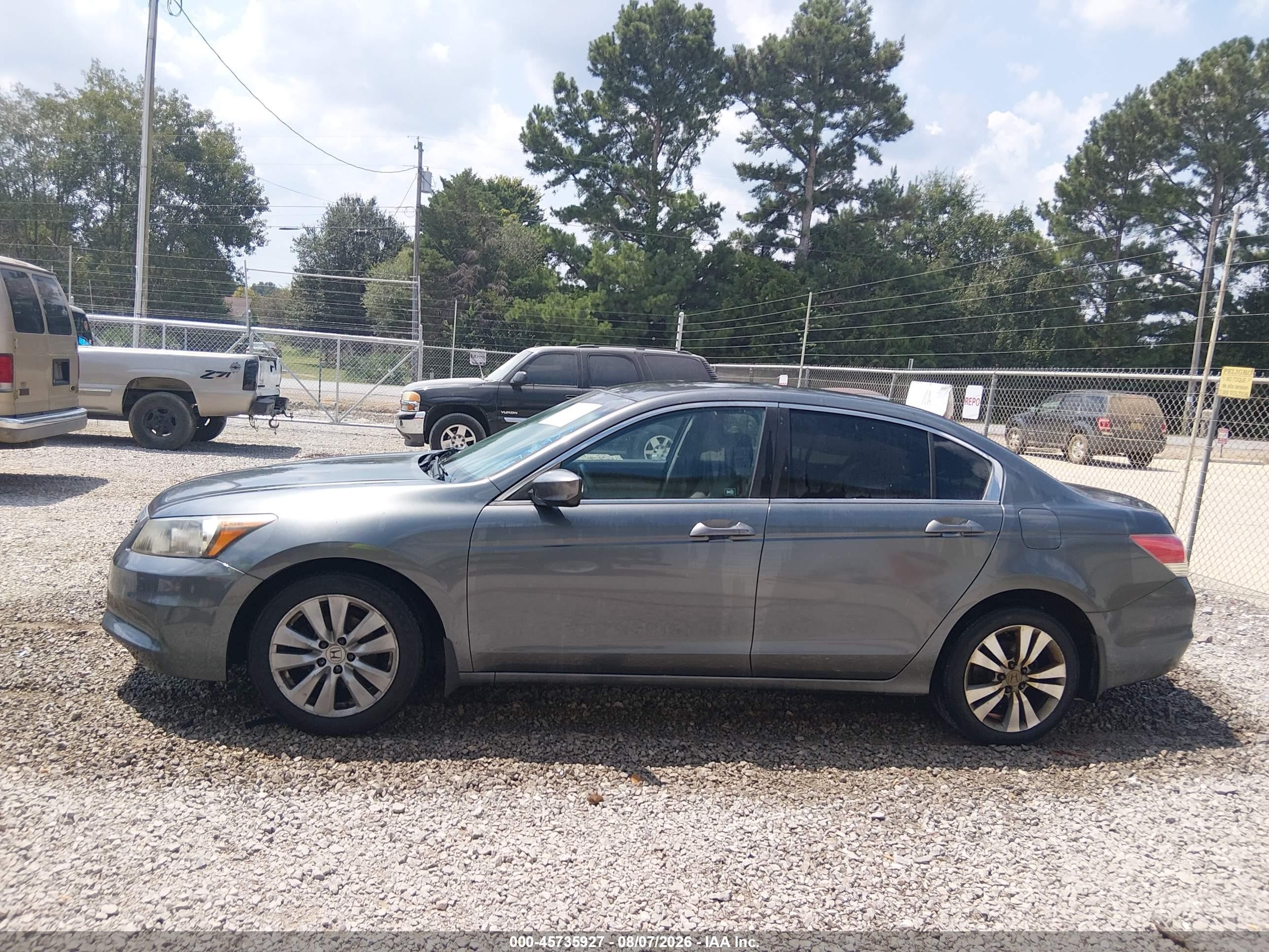 2012 Honda Accord Sdn Lx Silver vin: 1HGCP2F32CA144851